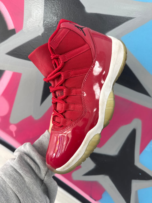 Nike Jordan 11 Gym Red Sneakers