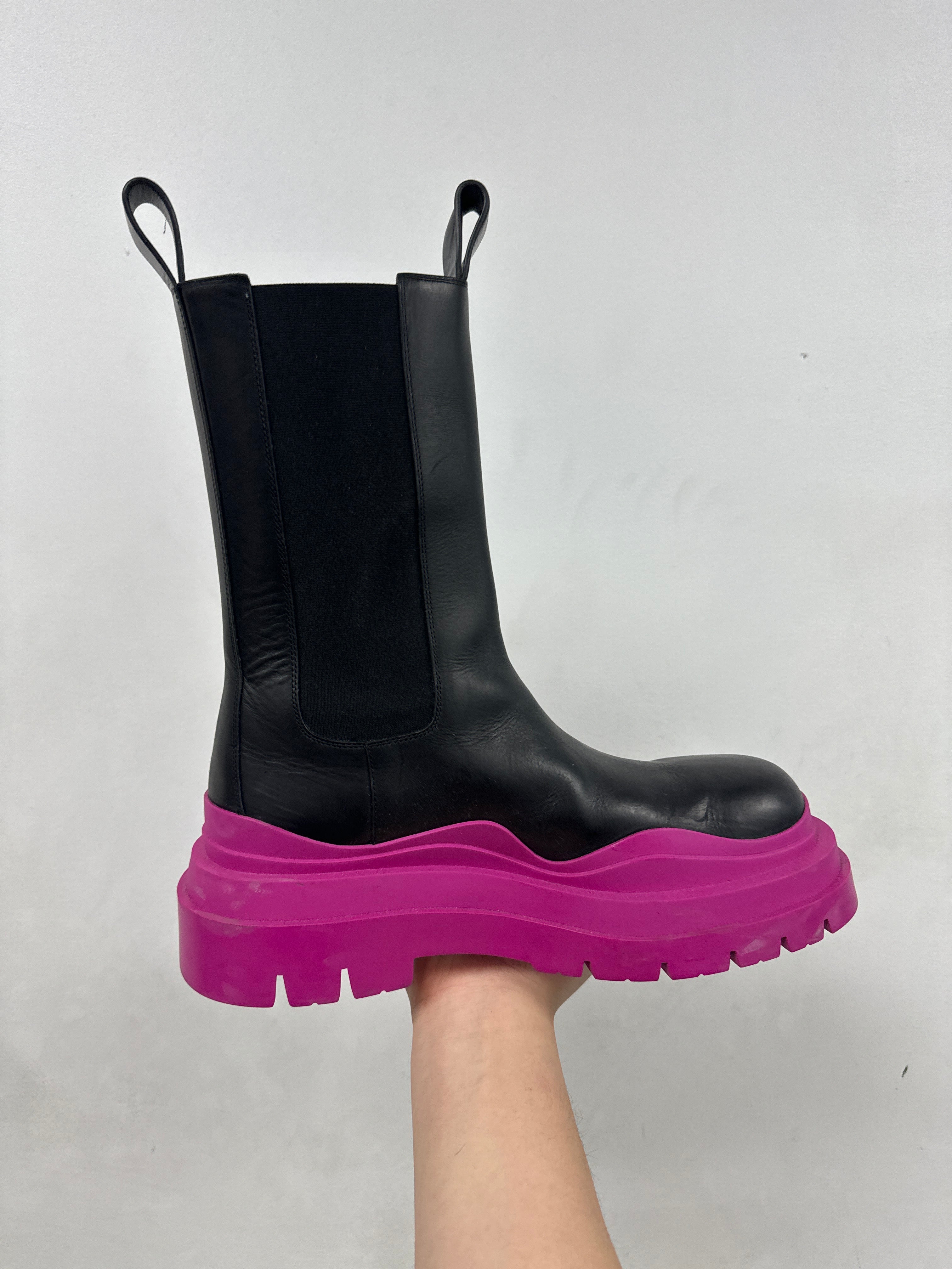 Bottega Veneta Black Pink Boots Sneakers