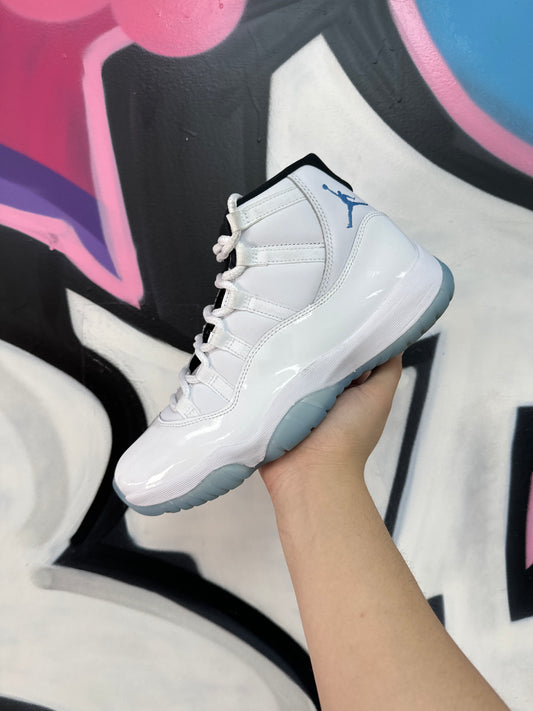 Nike Jordan 11 Legend Blue Sneakers
