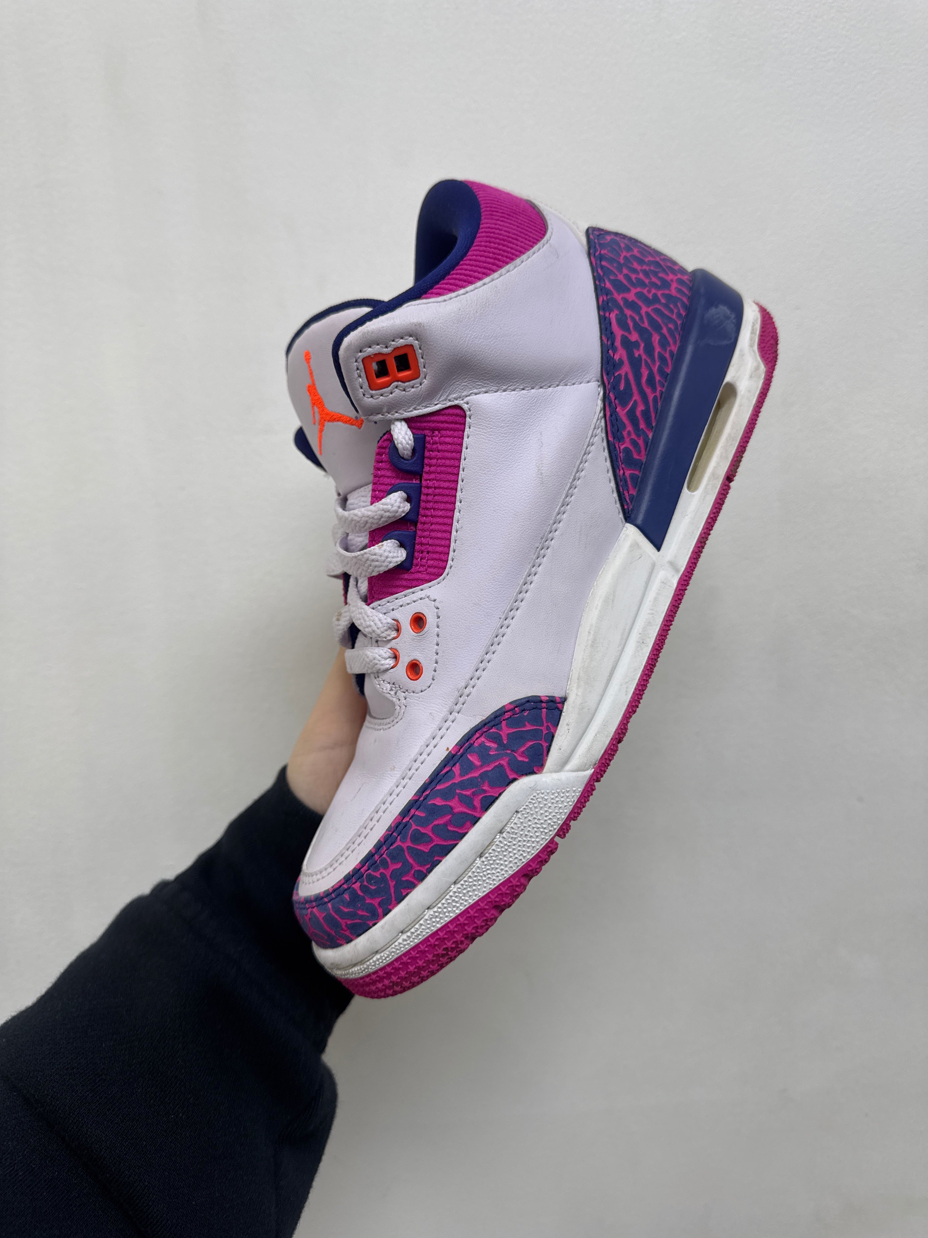 Nike Jordan 3 Hyper Crimson Sneakers