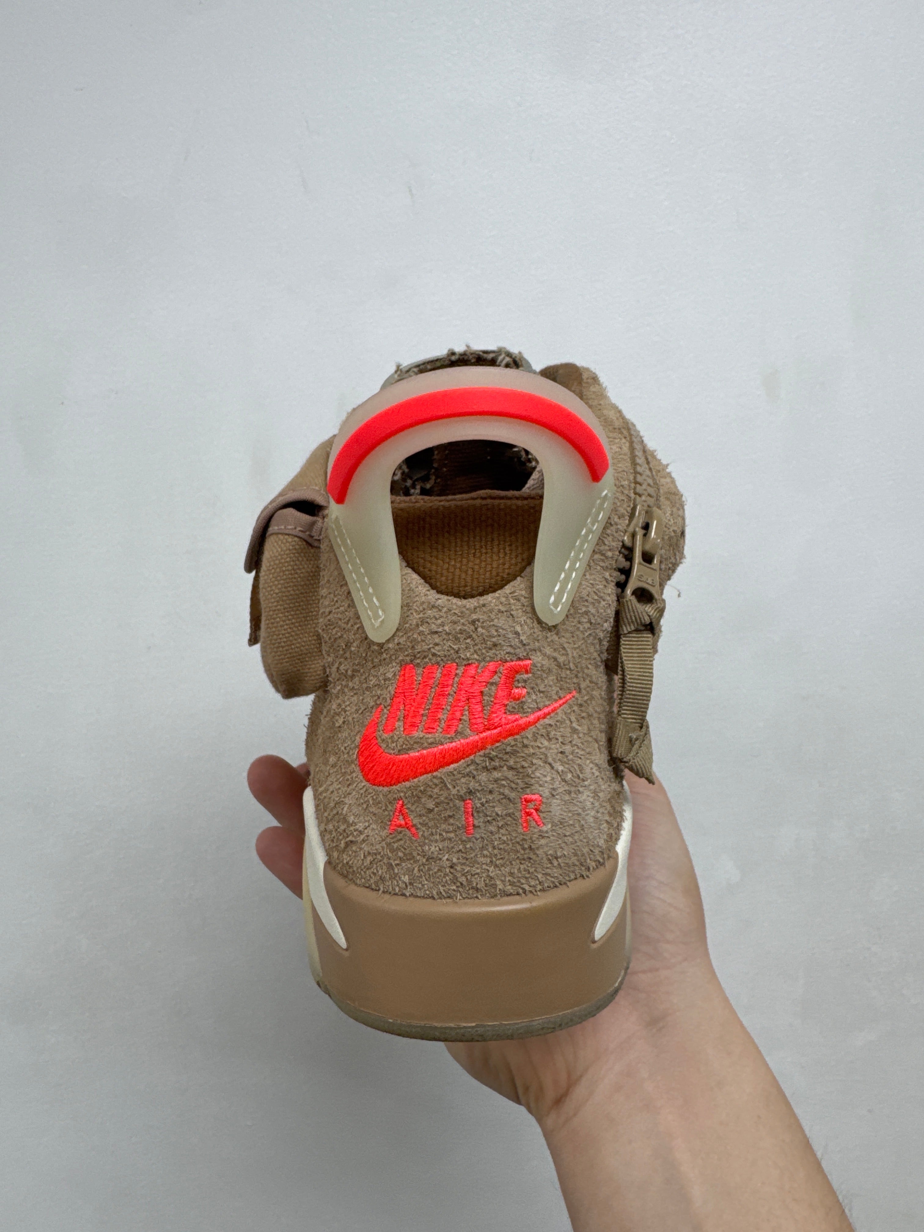 Jordan 6 Travis Scott Khaki Sneakers