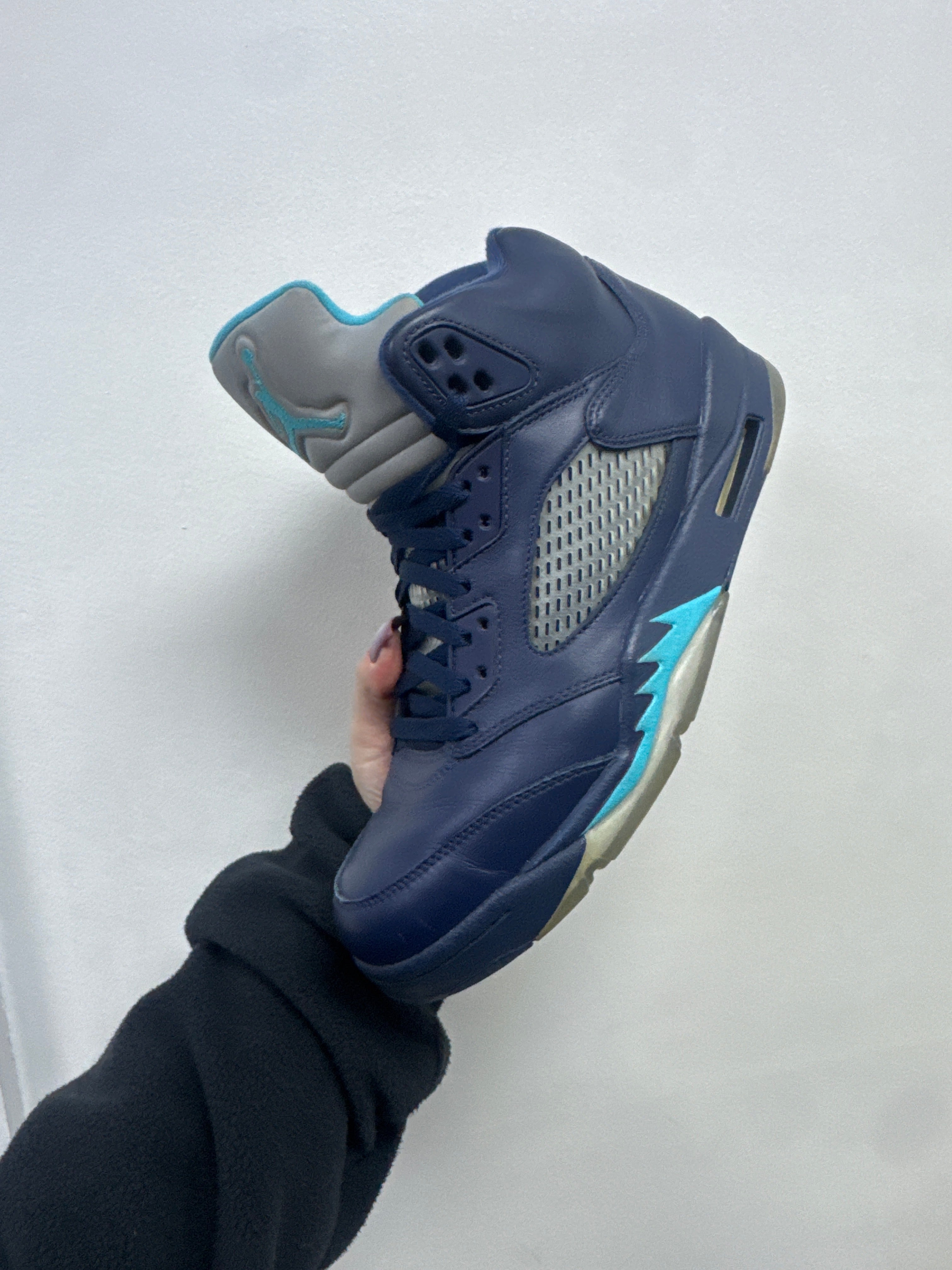 Jordan 5 Pre-Grape Sneakers