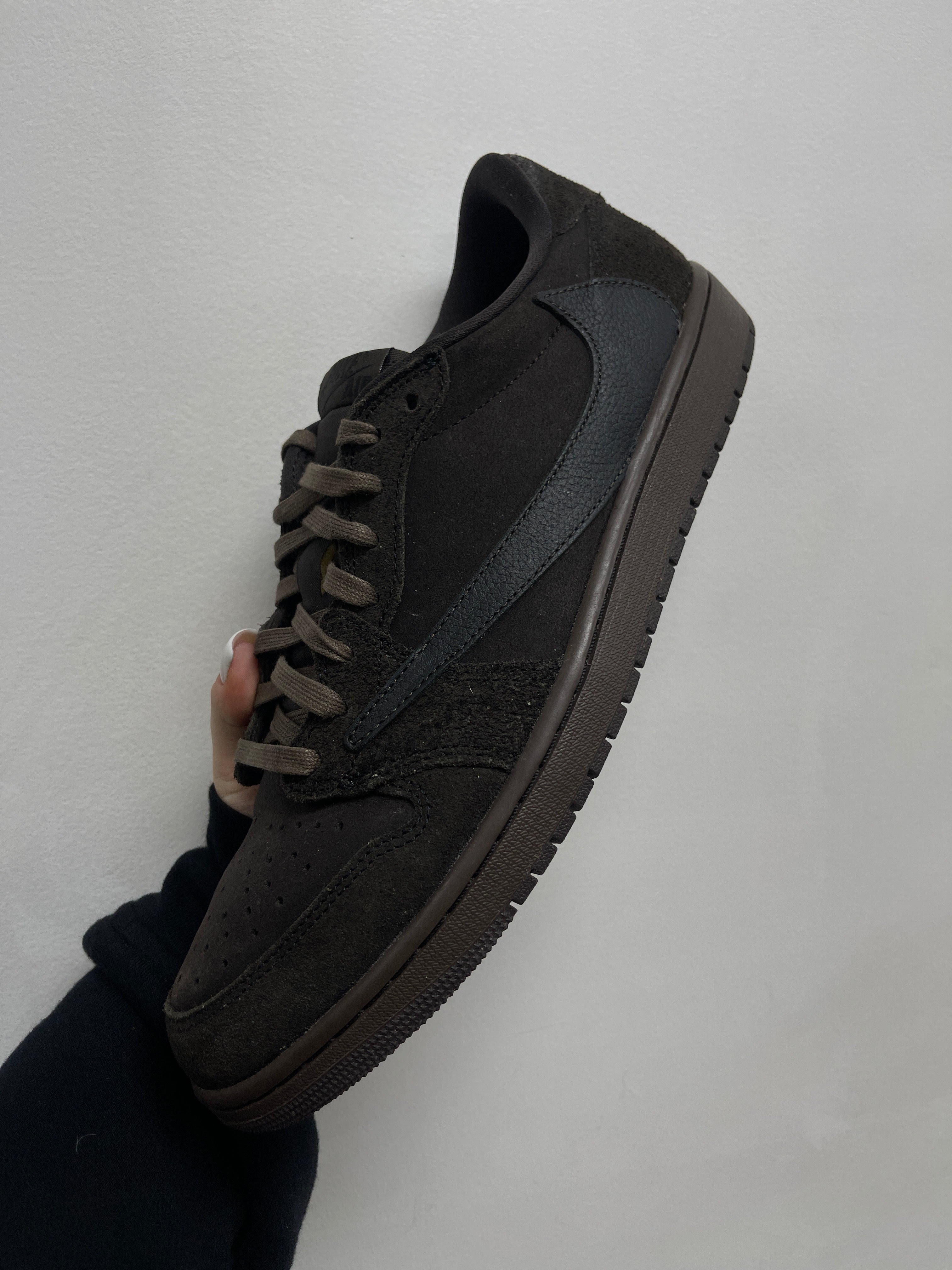 Jordan 1 Low Travis Scott Brown Velvet Sneakers