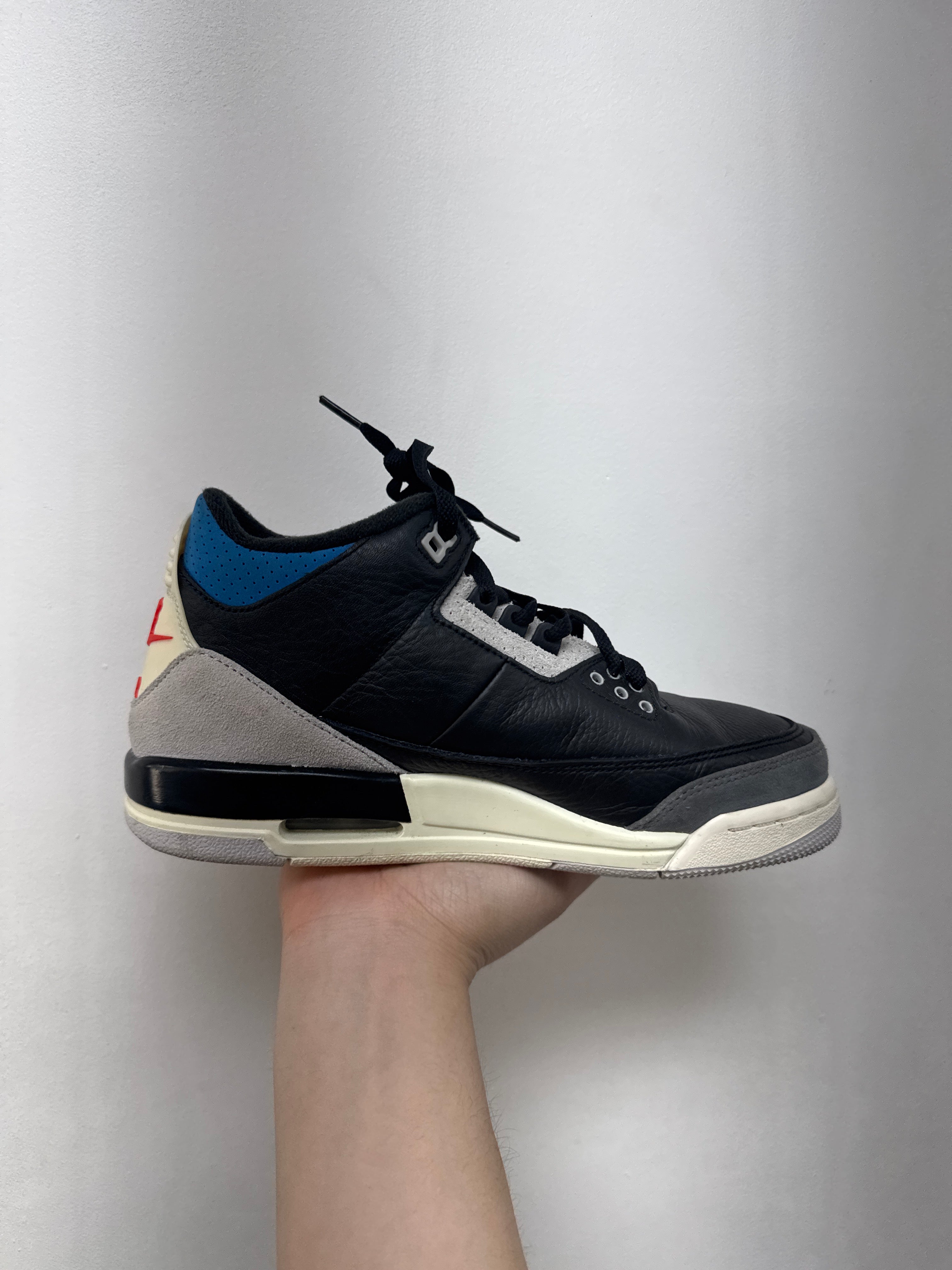 Jordan 3 Rare Air Sneakers