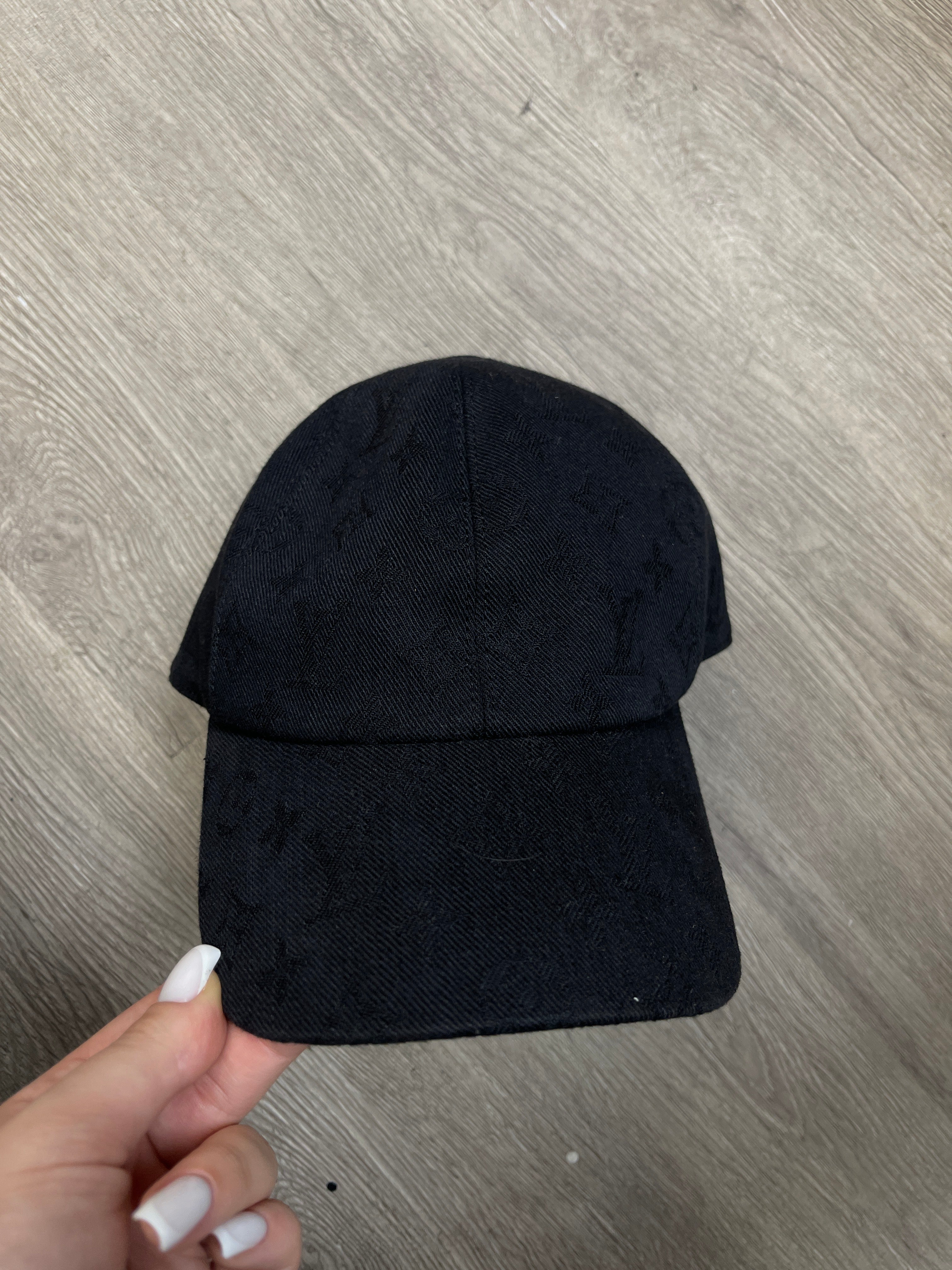Louis Vuitton Black Monogram Denim (58) Cap