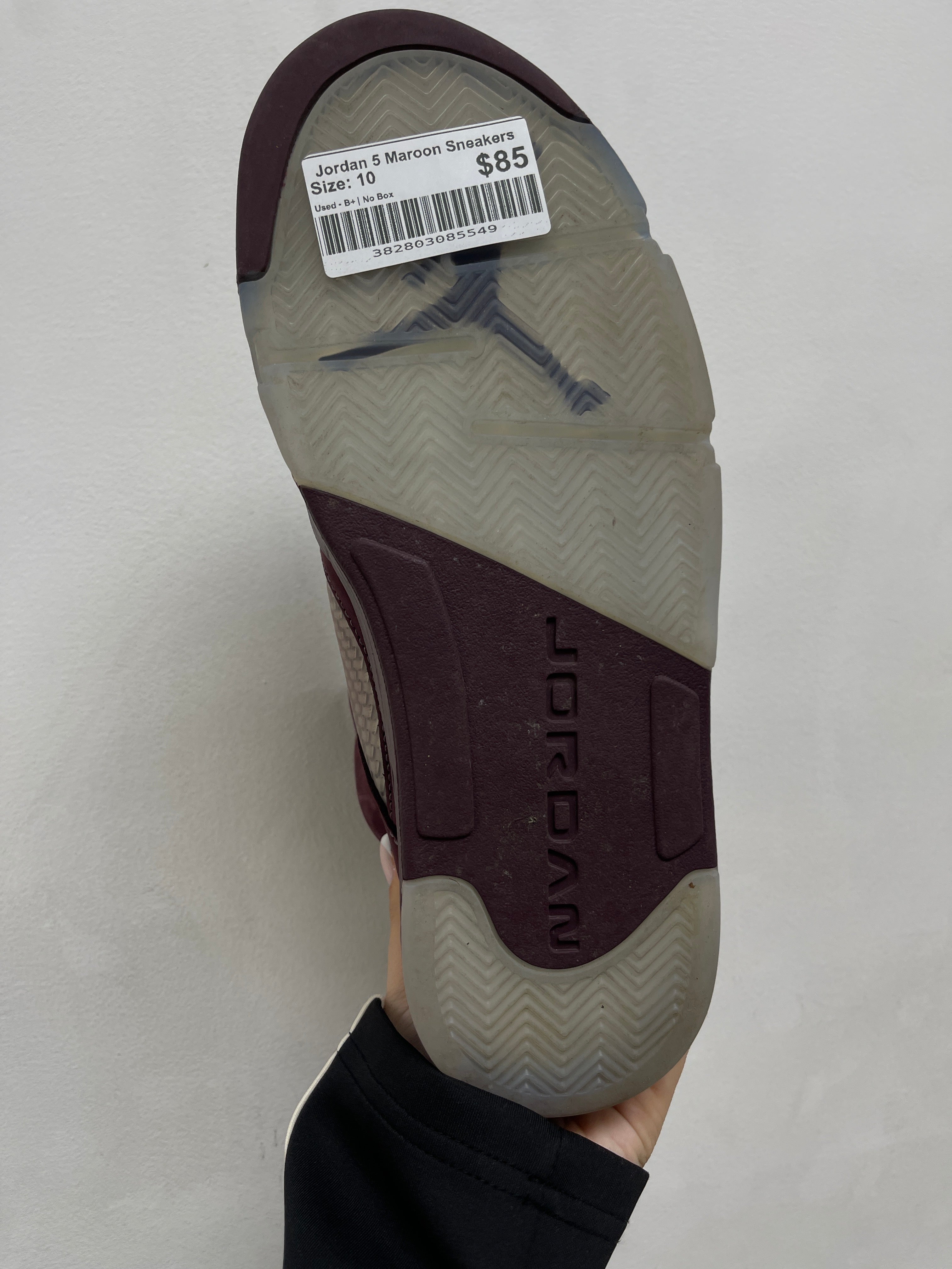 Jordan 5 Maroon Sneakers