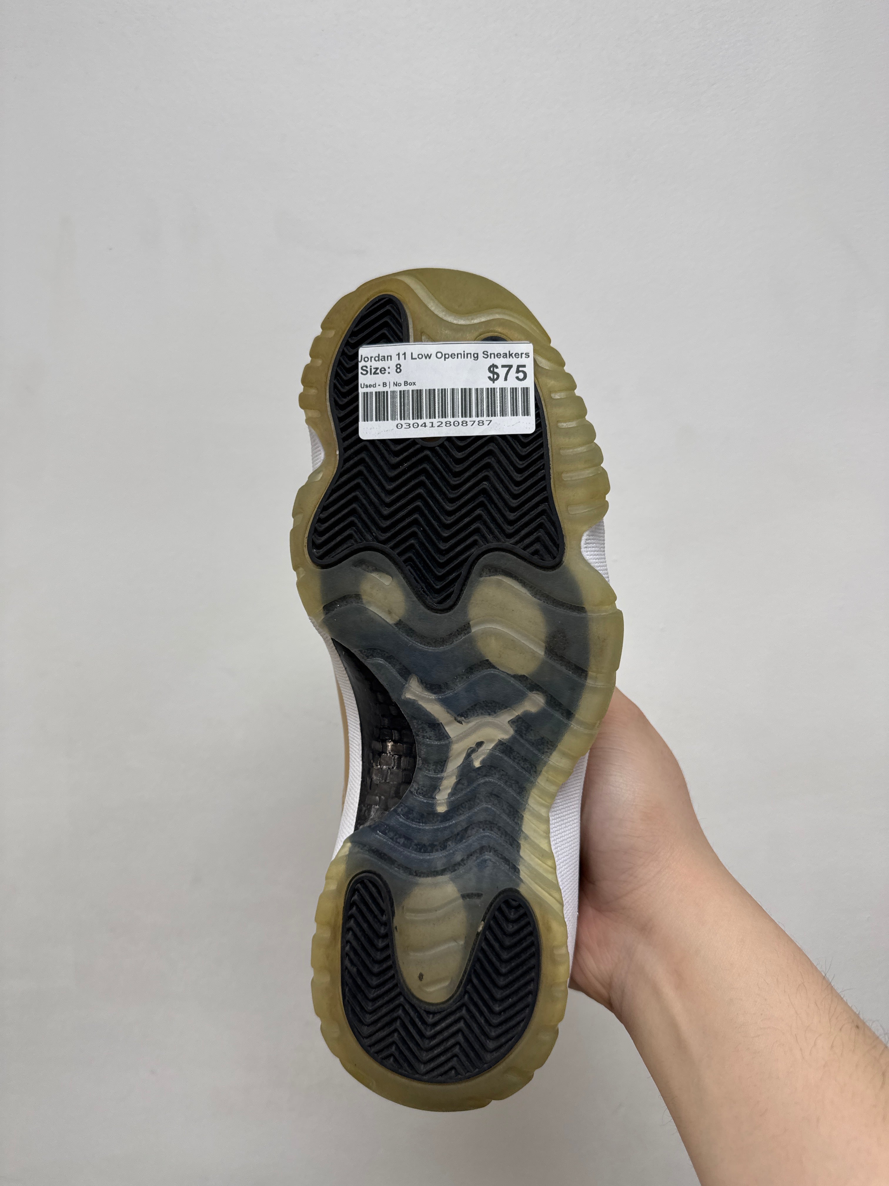 Jordan 11 Low Opening Sneakers