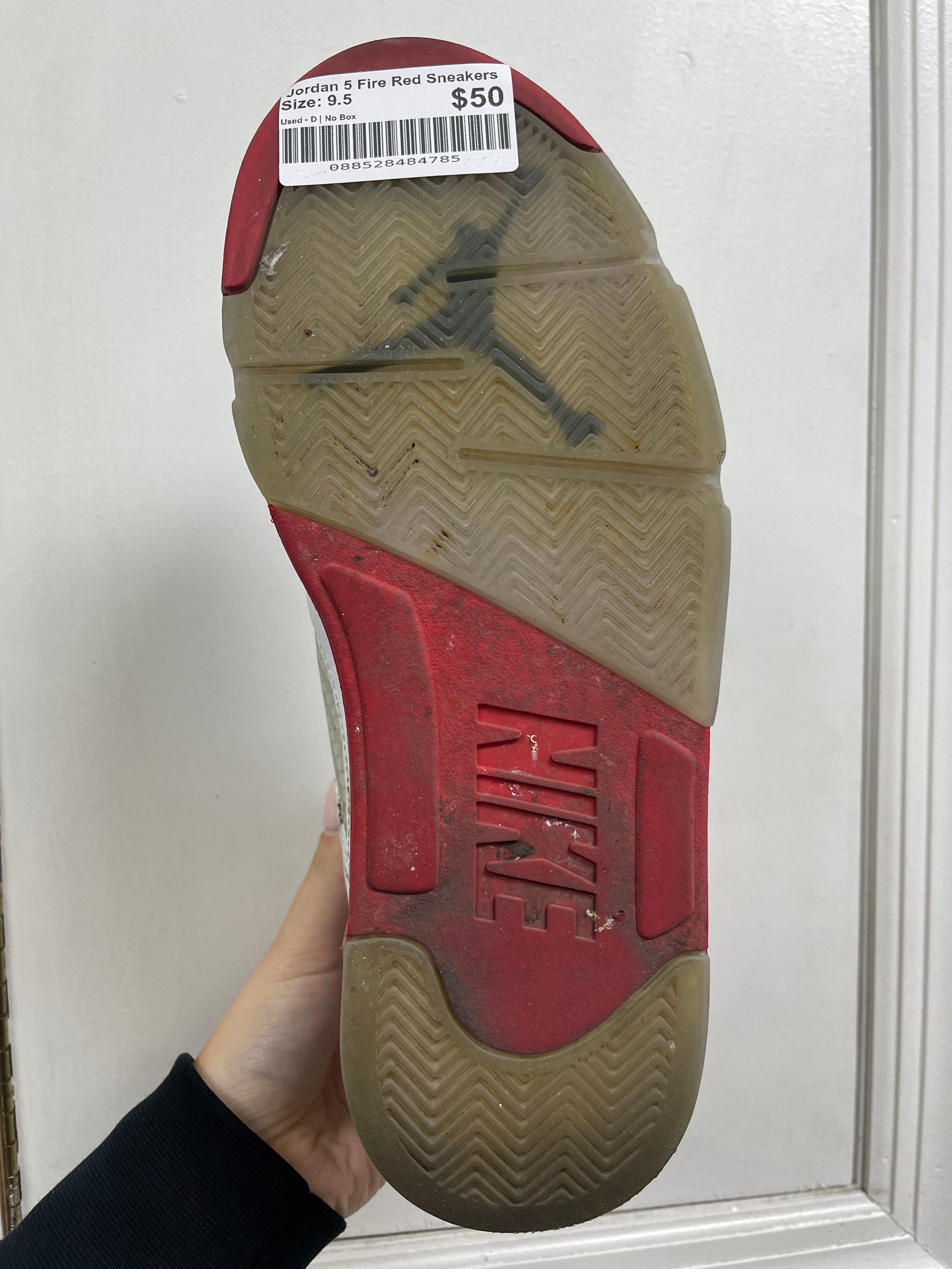 Jordan 5 Fire Red Sneakers