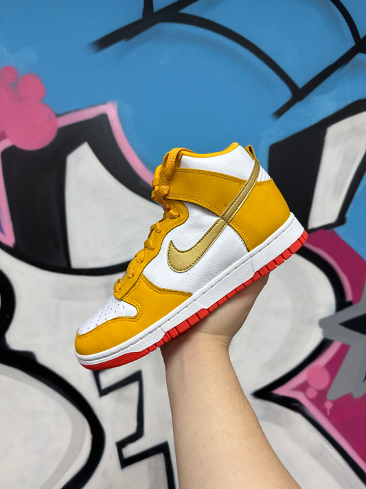 Nike Dunk High University Gold Sneakers