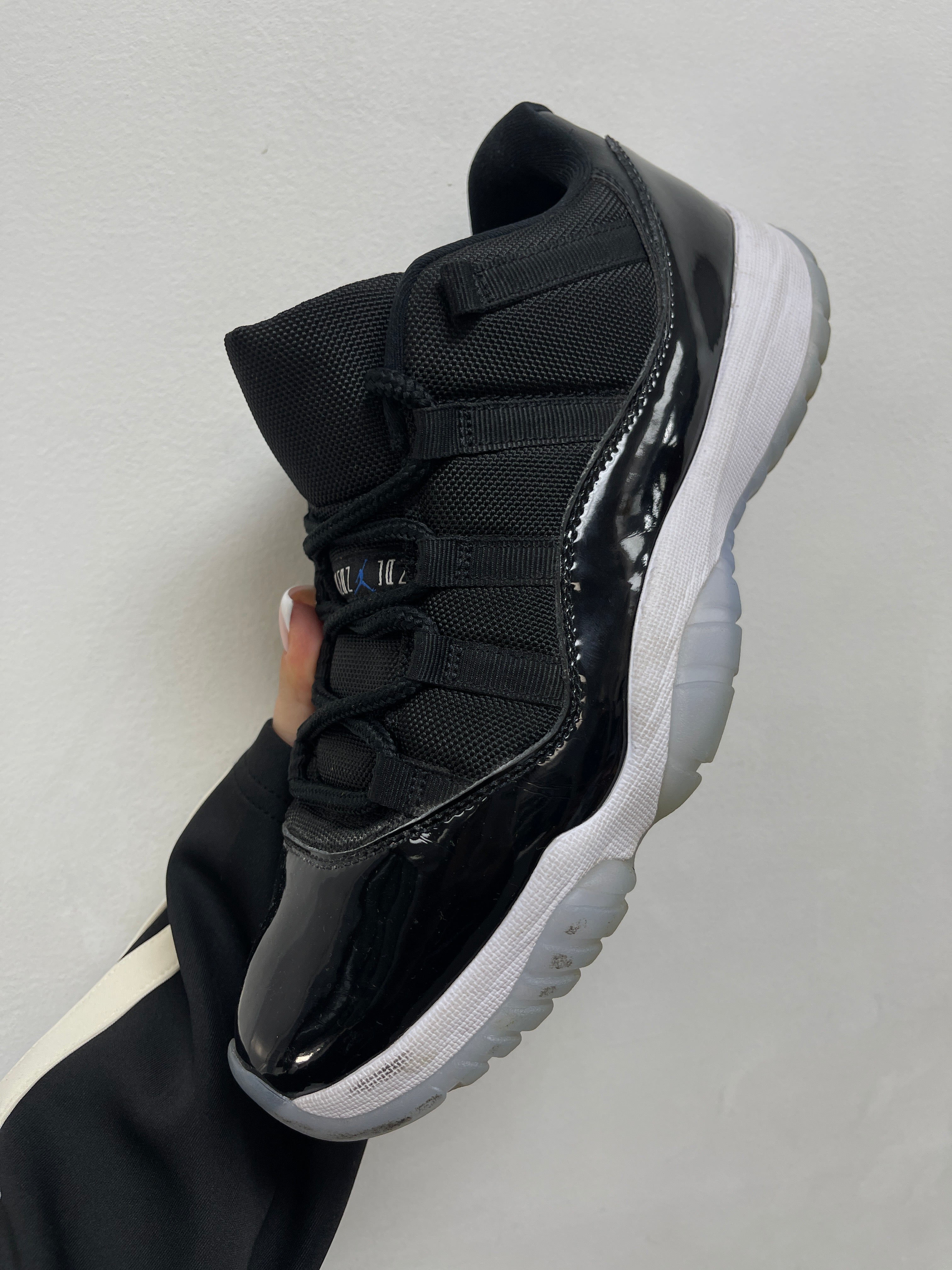Jordan 11 Low Space Jam Sneakers