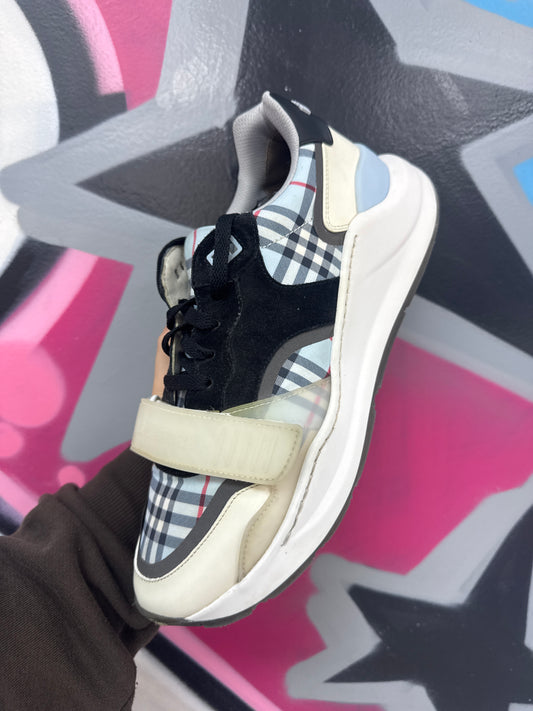 Burberry Checkerd Low Blue Cream Black Sneakers