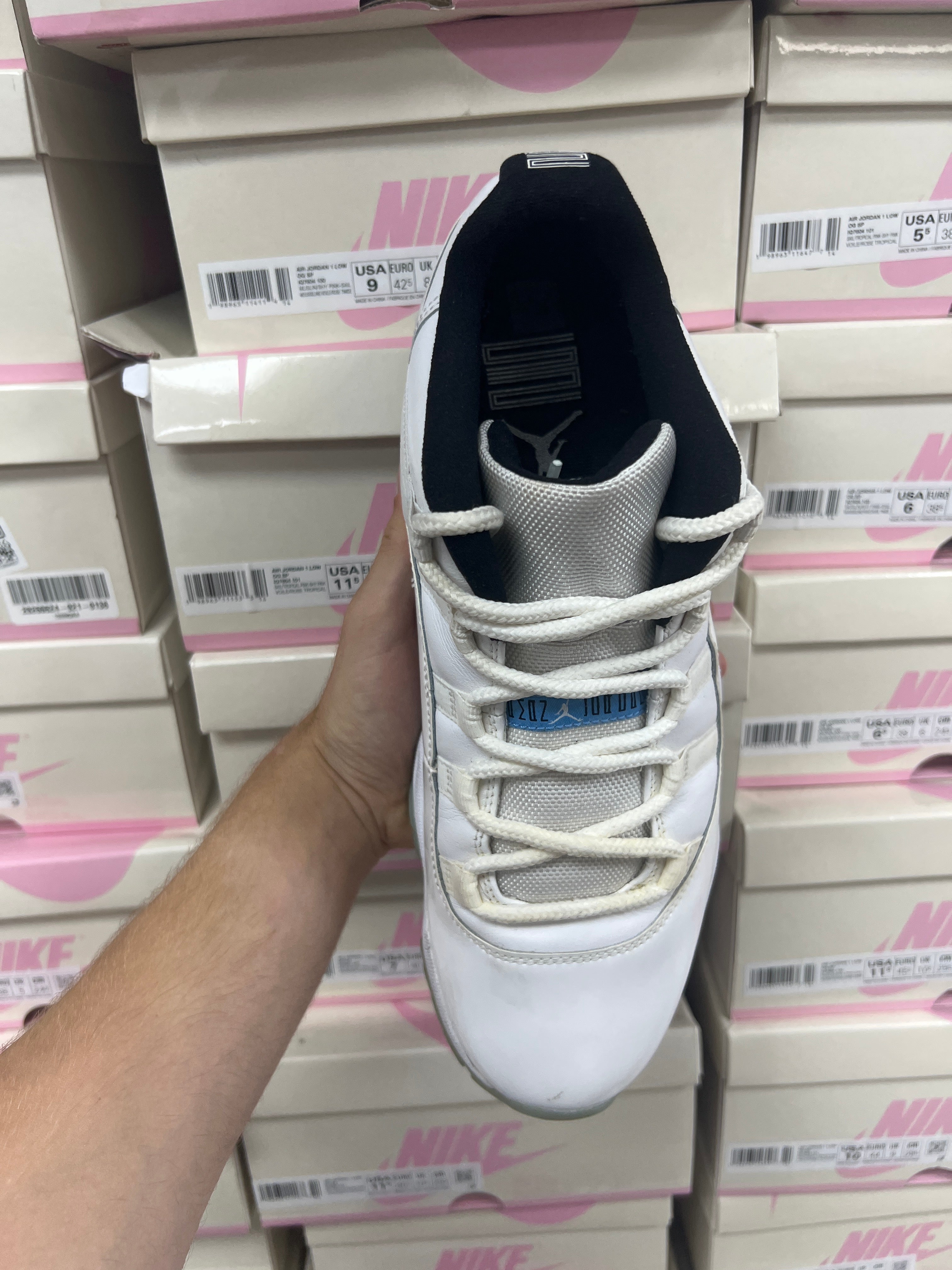 Jordan 11 Low Legend Blue Sneakers