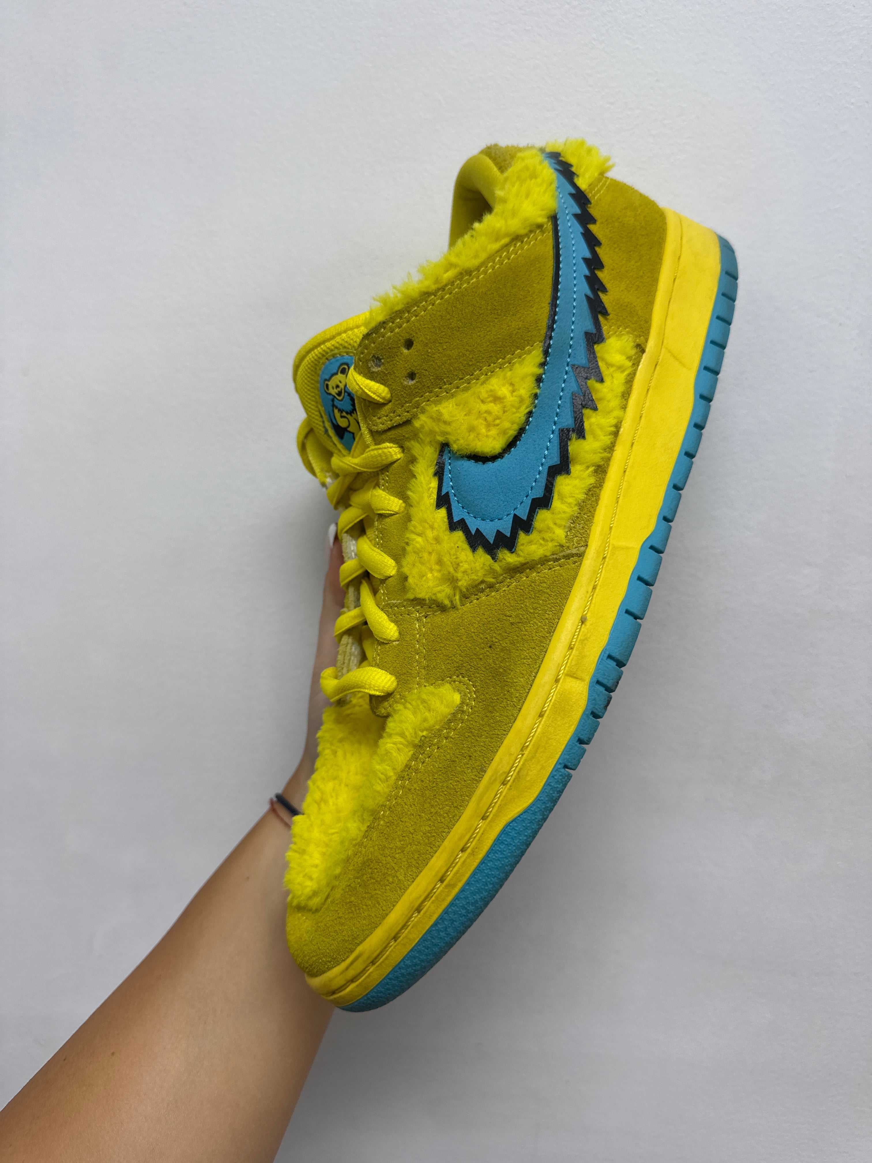 Nike SB Dunk Yellow Grateful Dead Sneakers