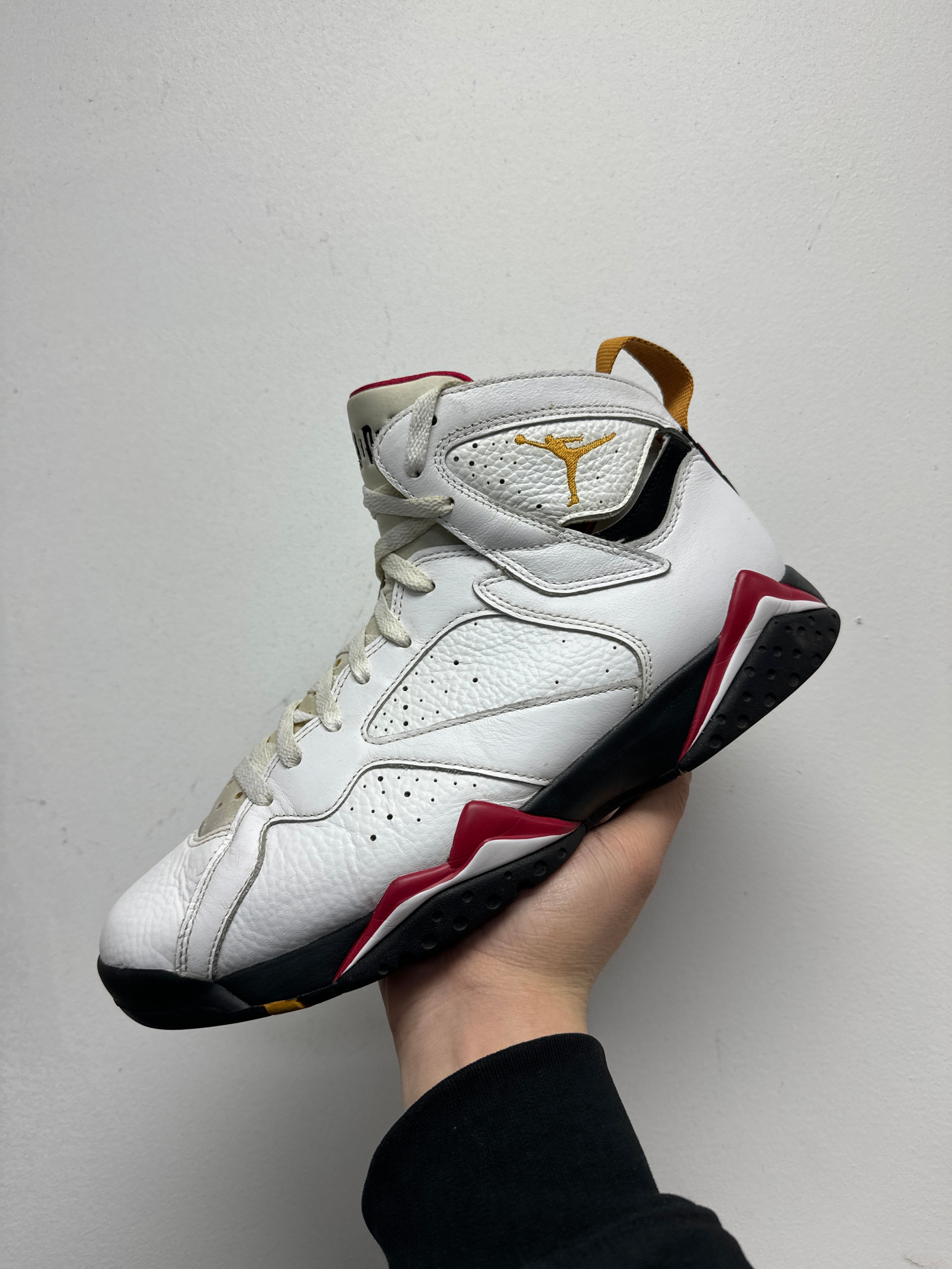 Nike Jordan 7 Cardinal Sneakers