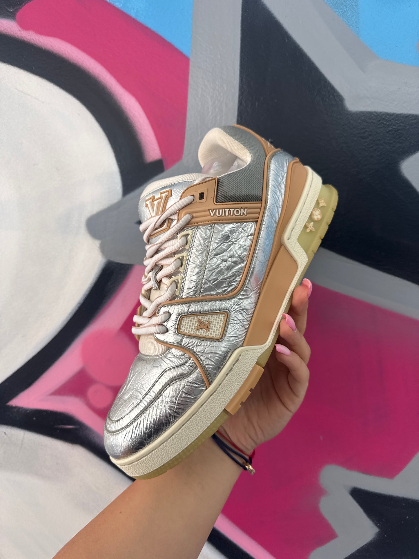 LV Trainer Silver Peach  Used US 9.5  No Box