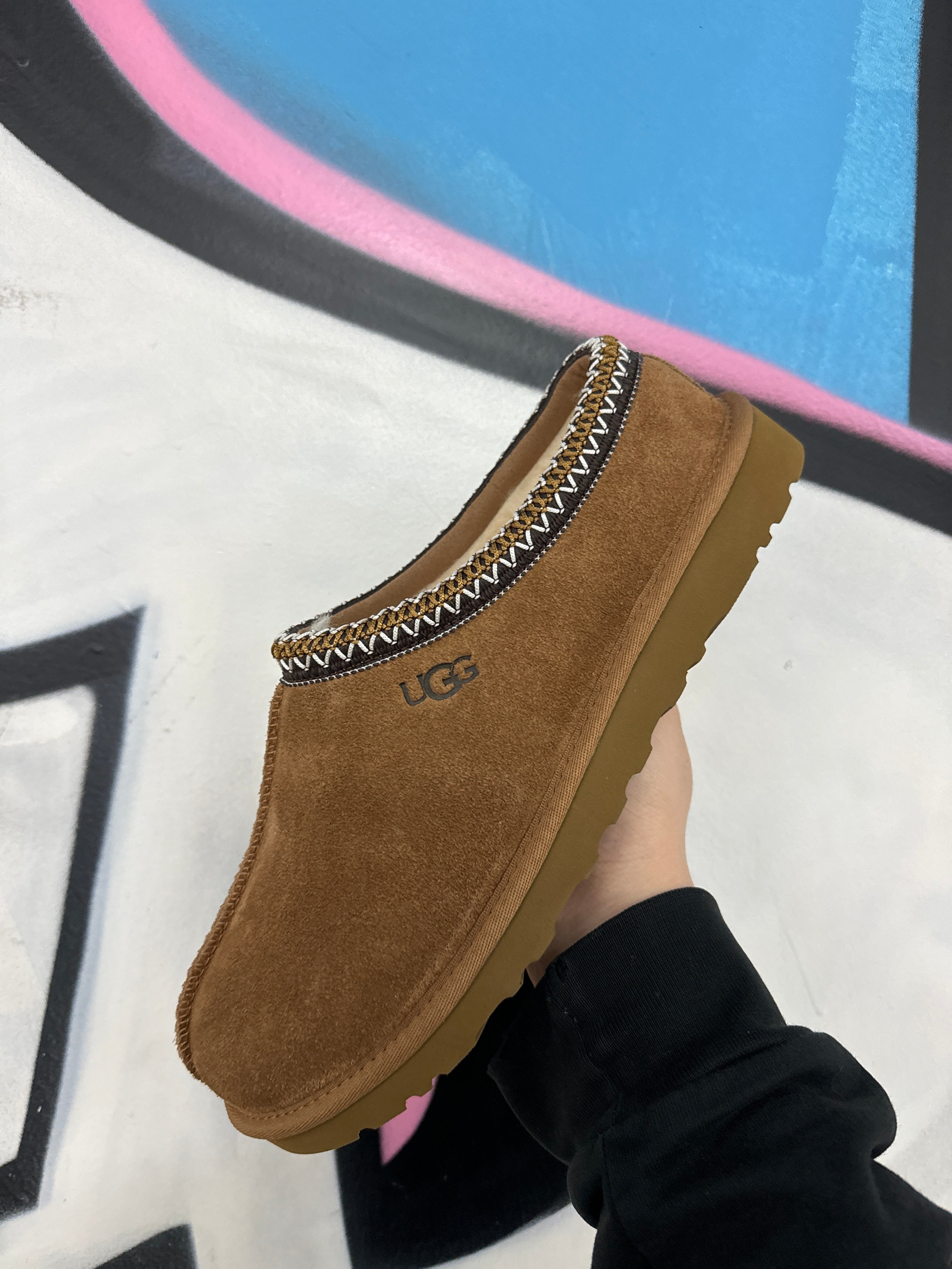 Ugg Chestnut Tasman Slides