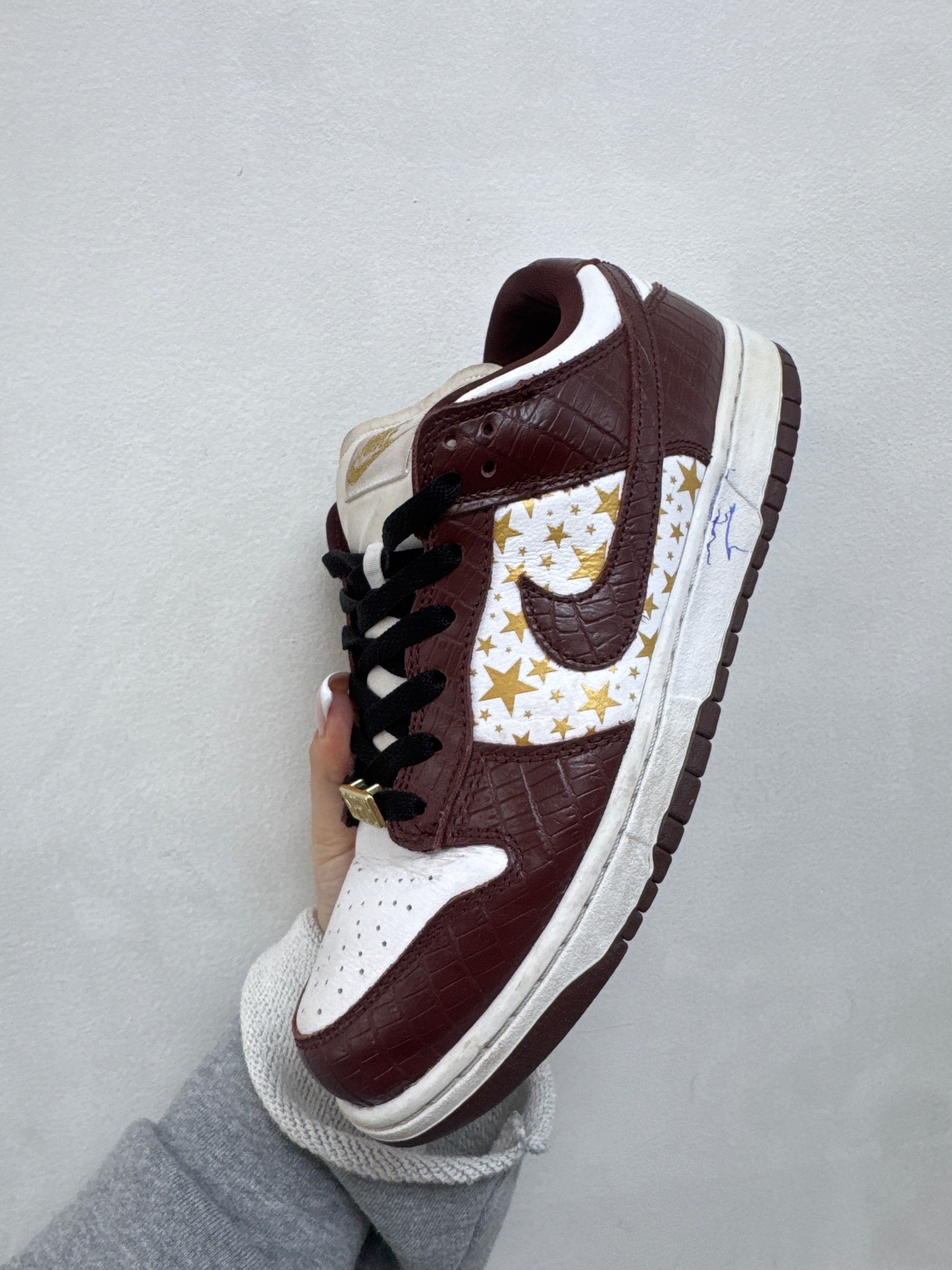 Nike SB Dunk Low Brown Stars Sneakers