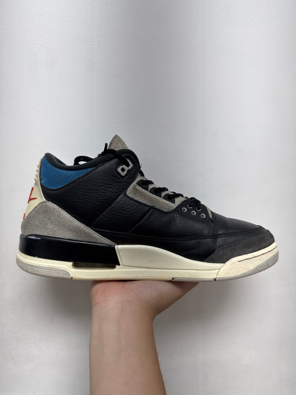 Jordan 3 Rare Air Sneakers