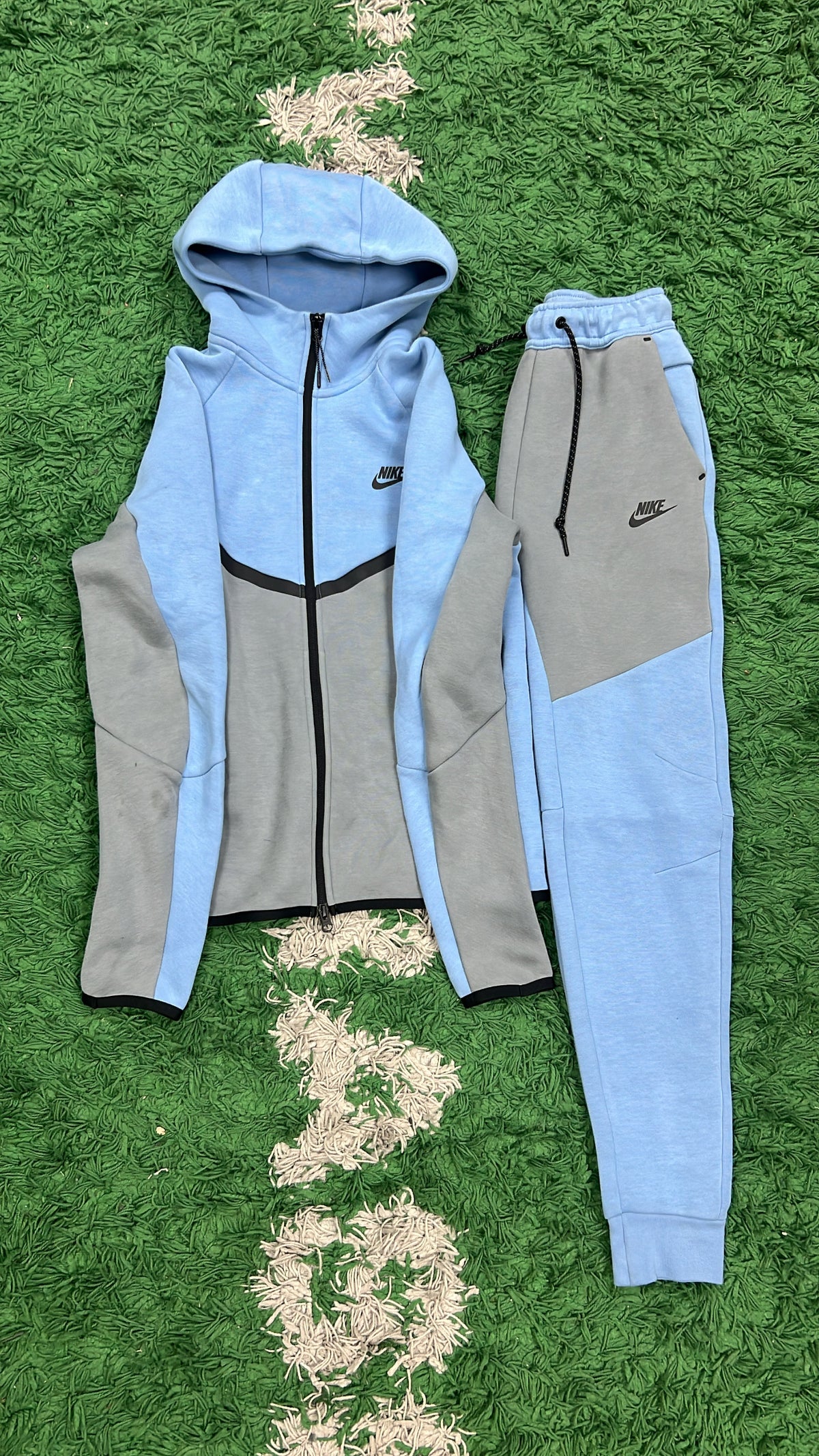Nike Blue Sweatsuit