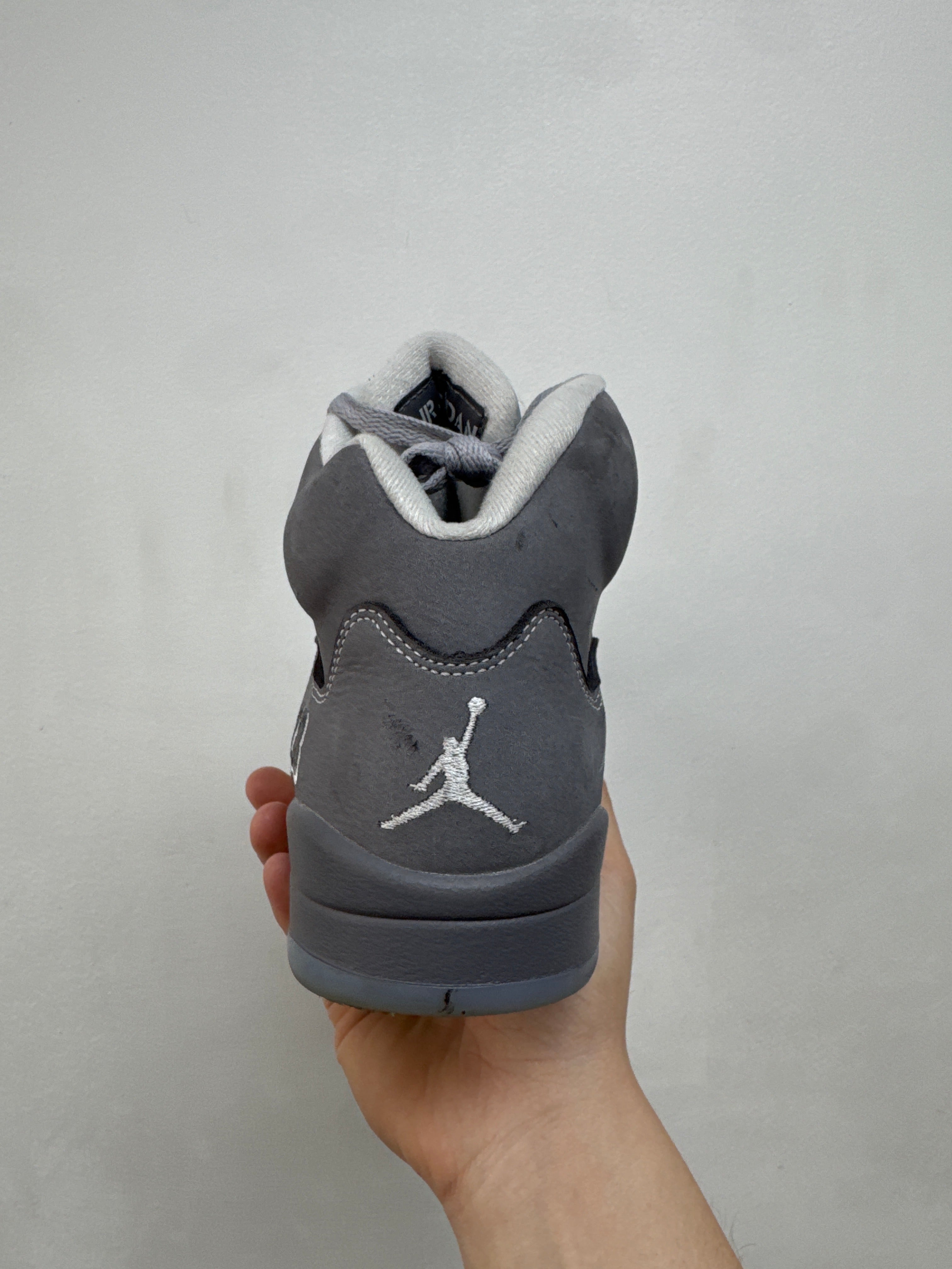 Jordan 5 Wolf Grey Sneakers