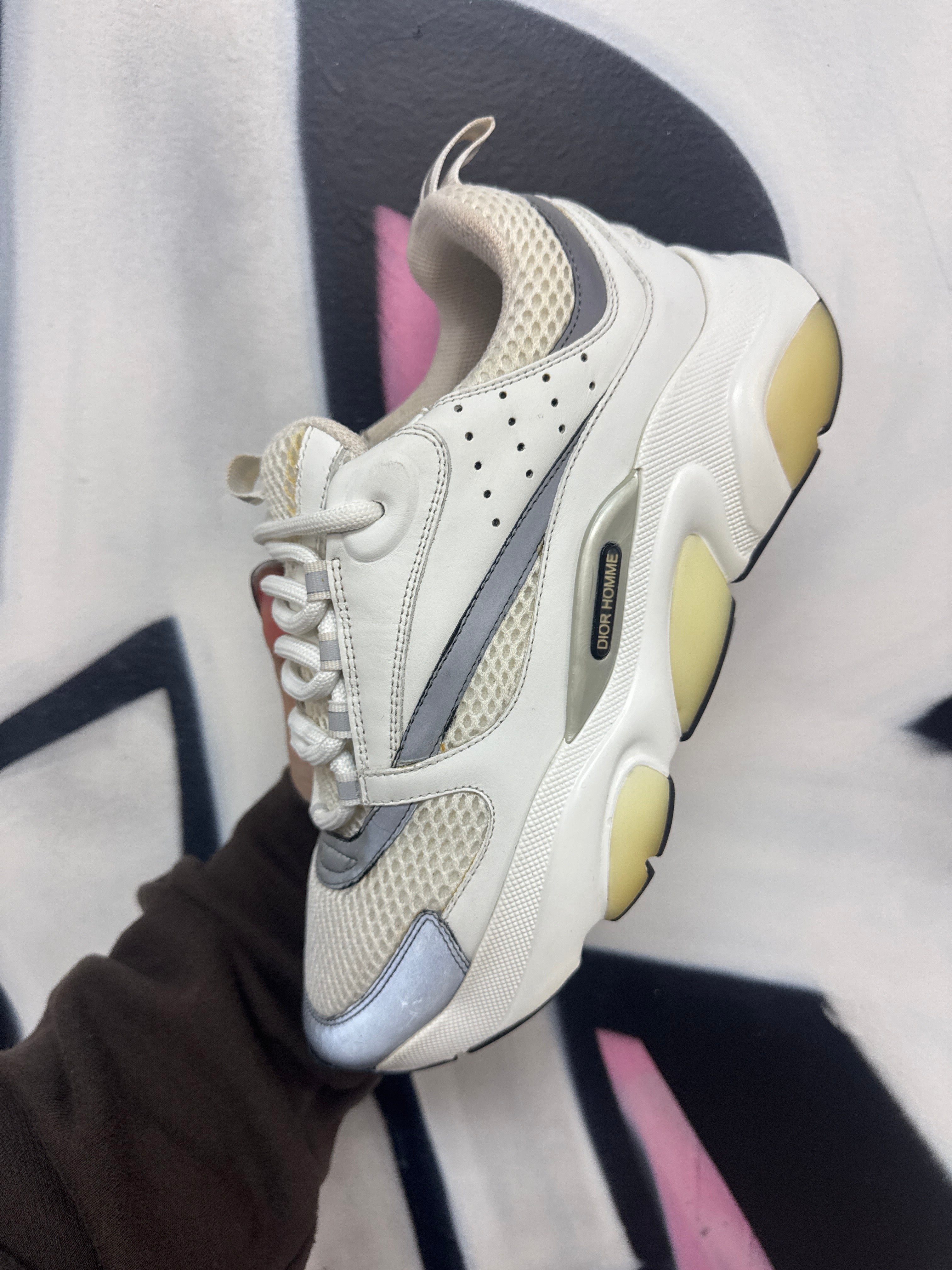 Dior B22 White Used 39 (US 6) With Box