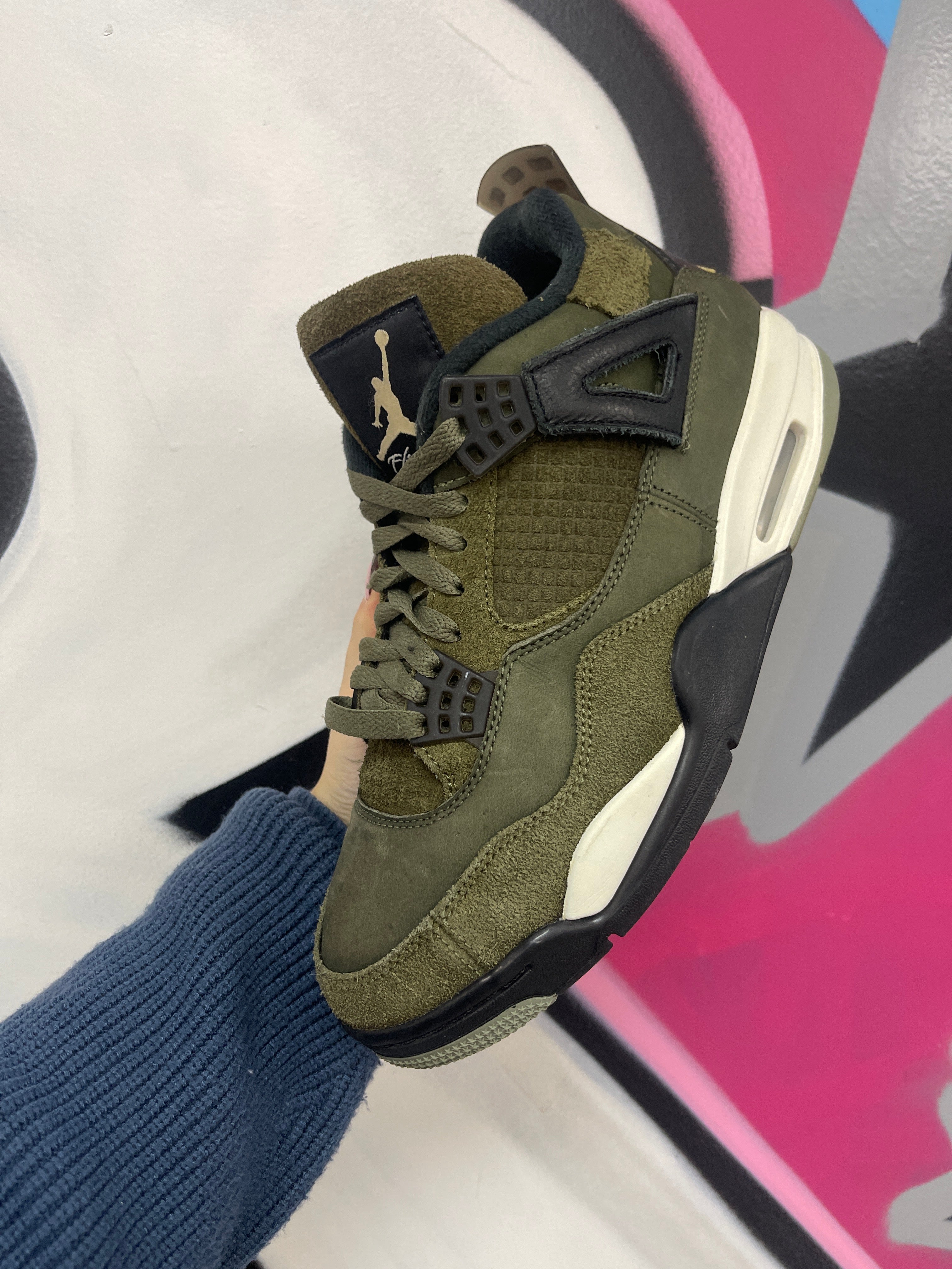 Jordan 4 Medium Olive Sneakers