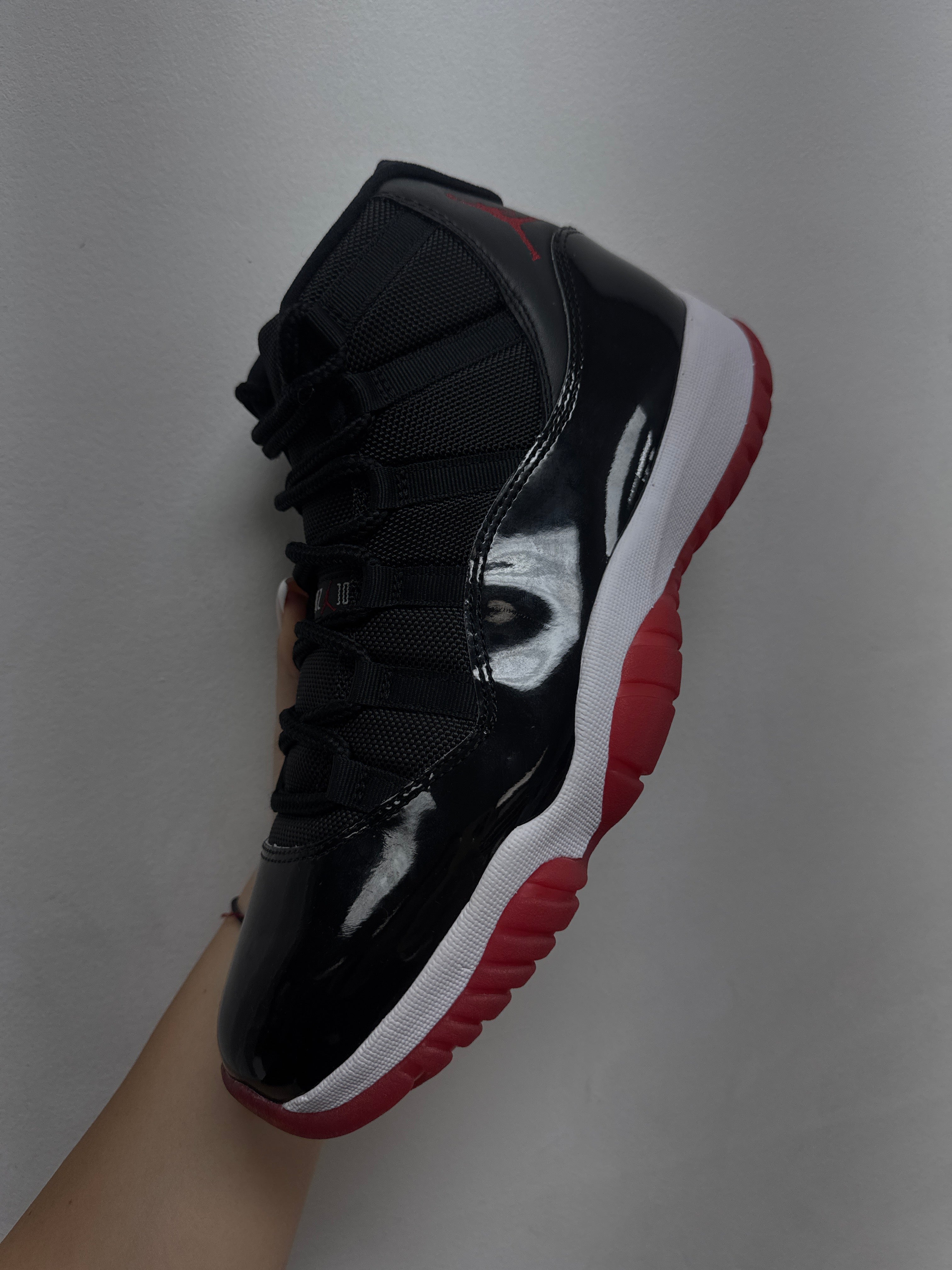 Nike Jordan 11 Bred Sneaker