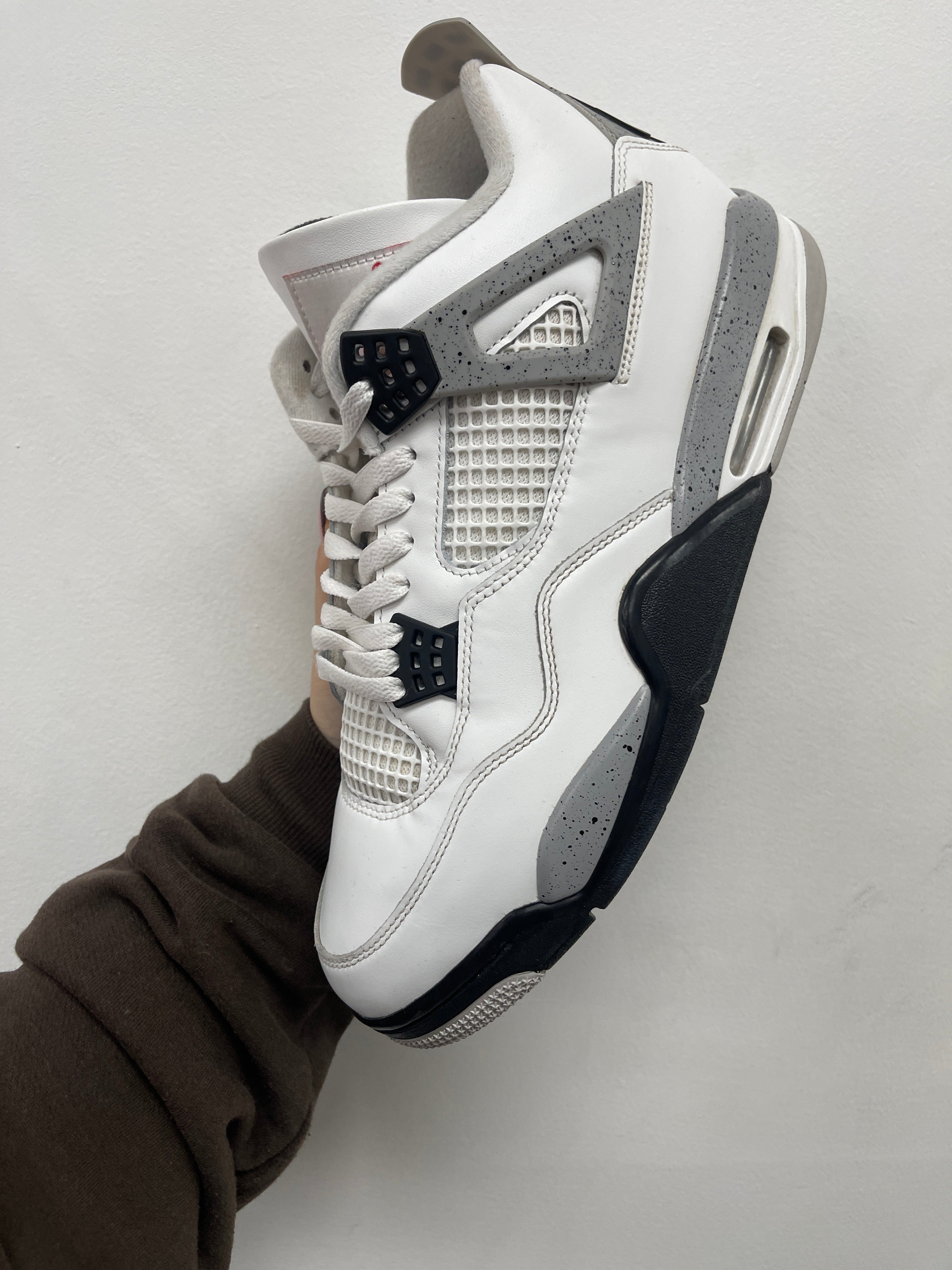 Jordan 4 White Cement