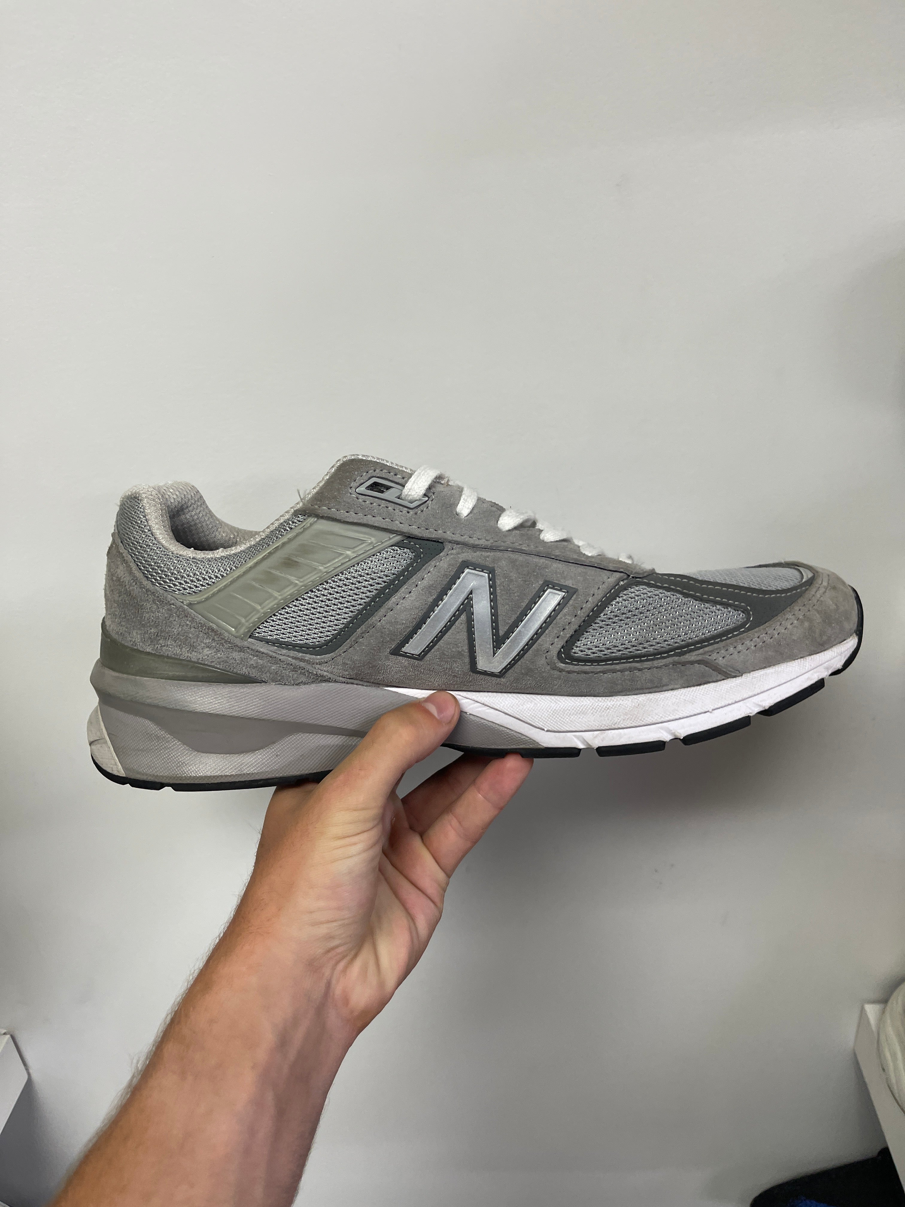 New Balance Grey 990v5 Sneakers