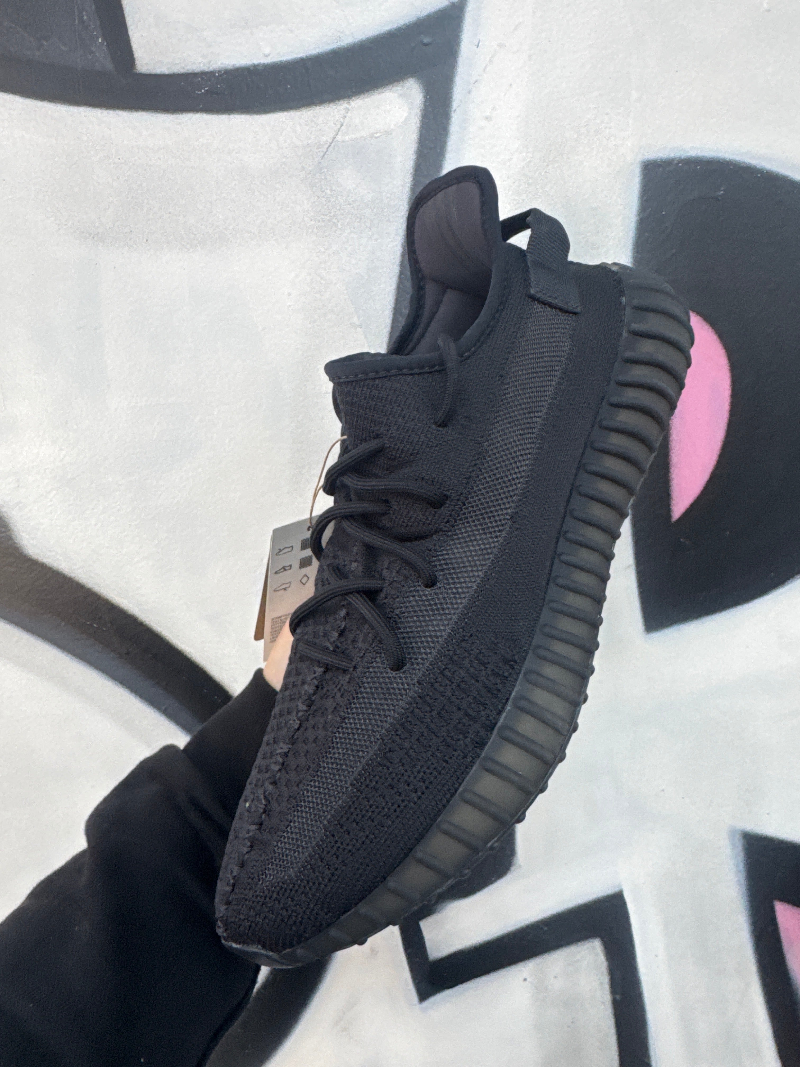 YZY 350 V2 Onyx Sneakers