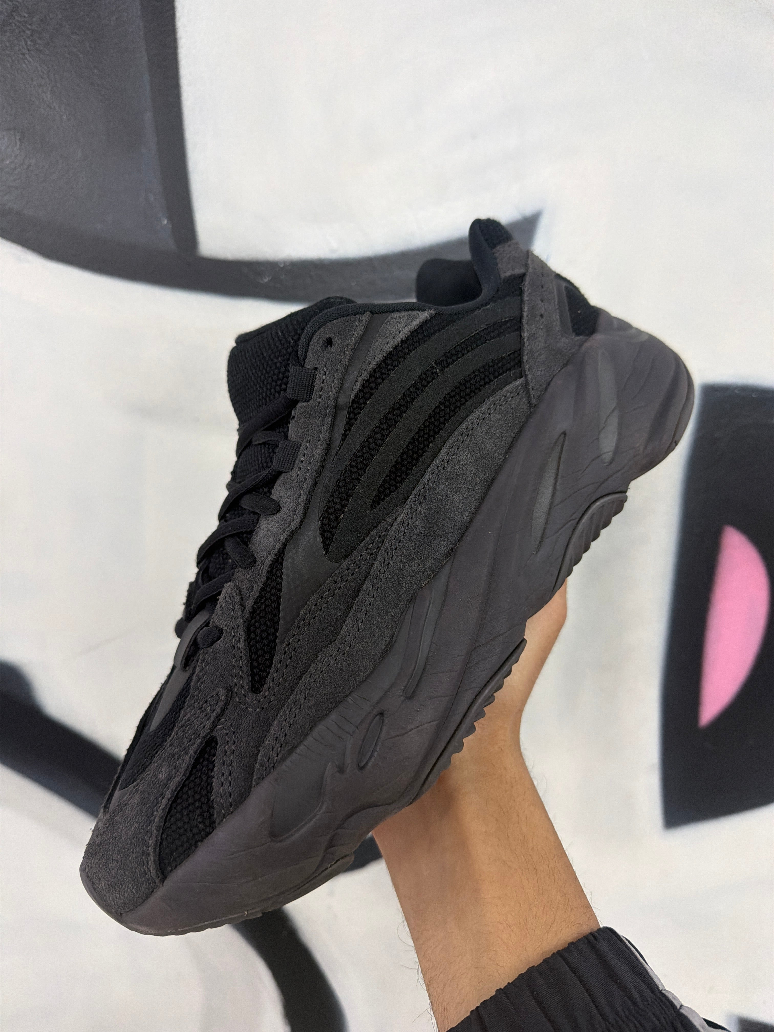 YZY 700 Vanta Sneakers