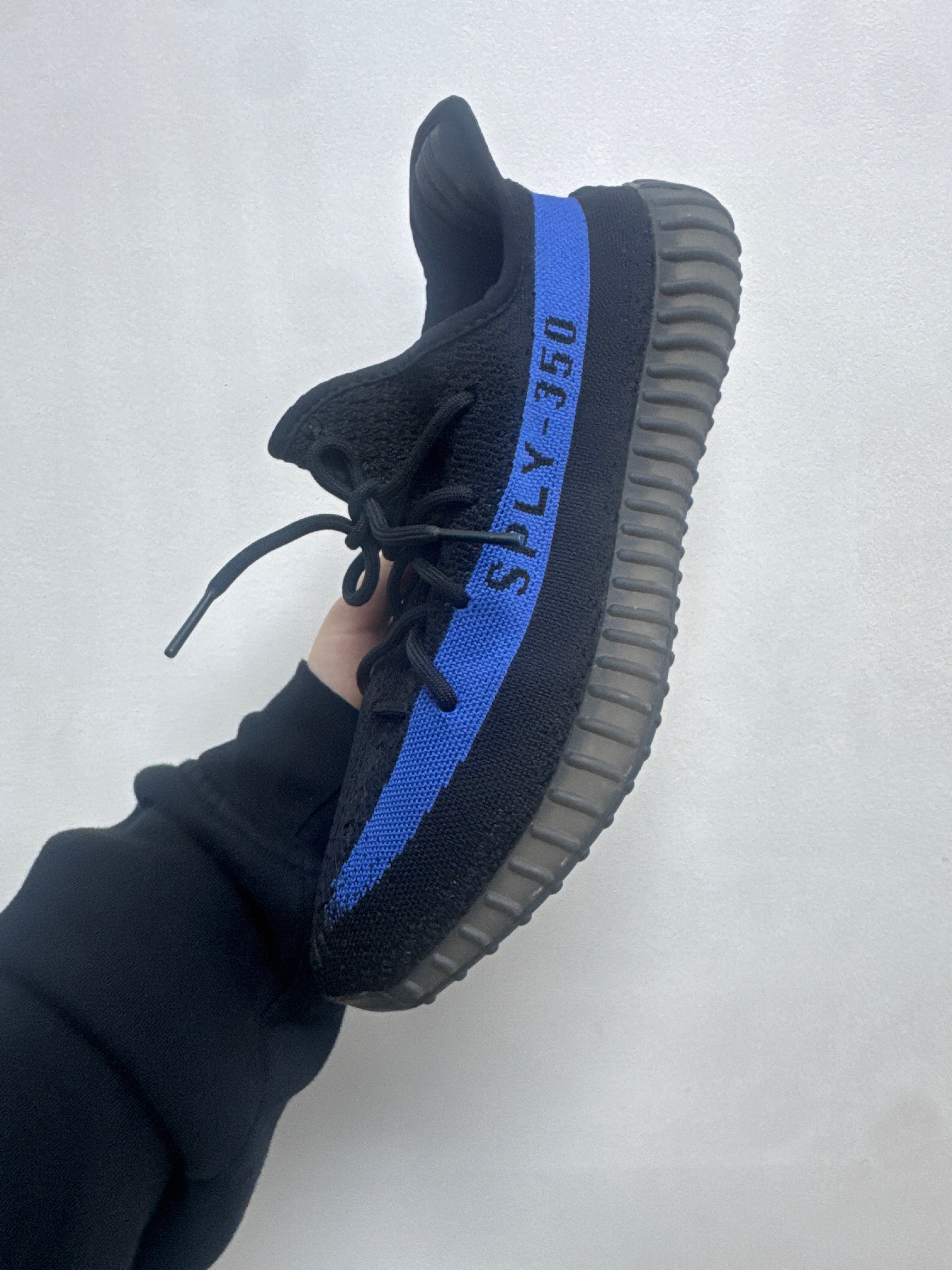 YZY 350 Dazzling Sneakers