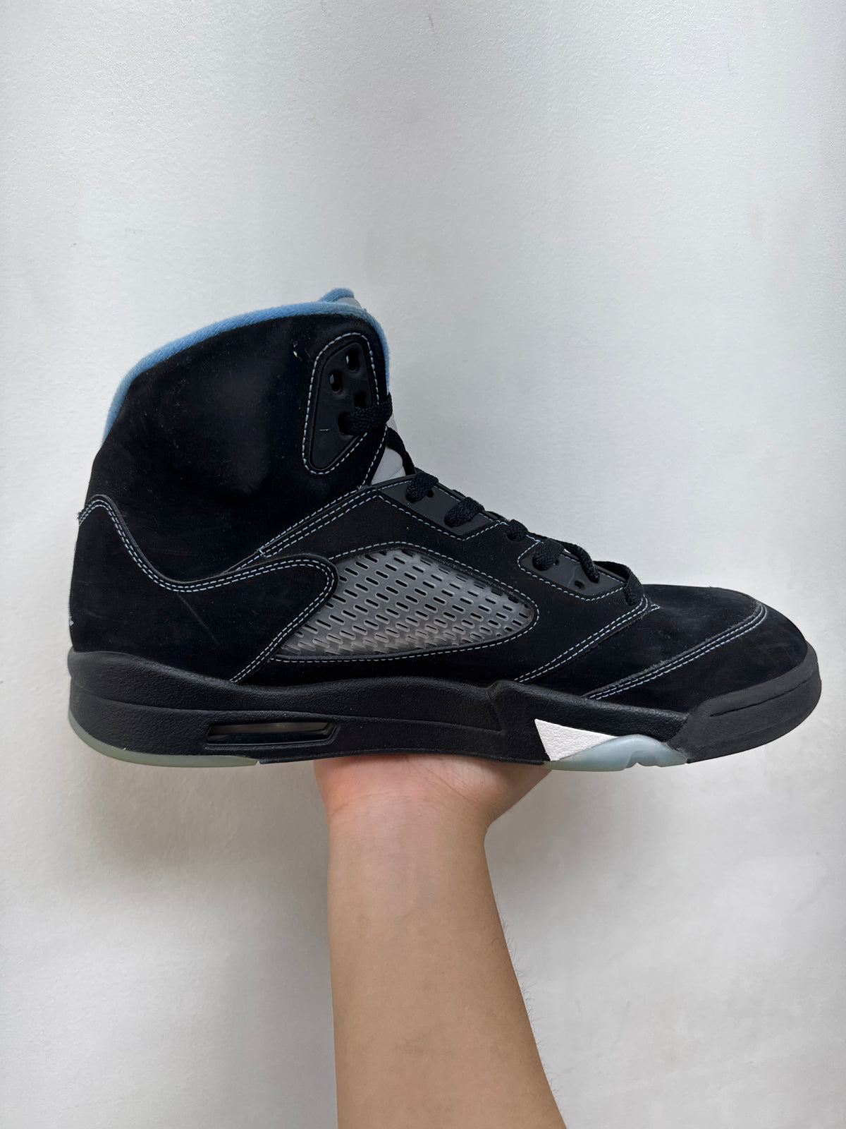 Jordan 5 Black University Blue Sneakers
