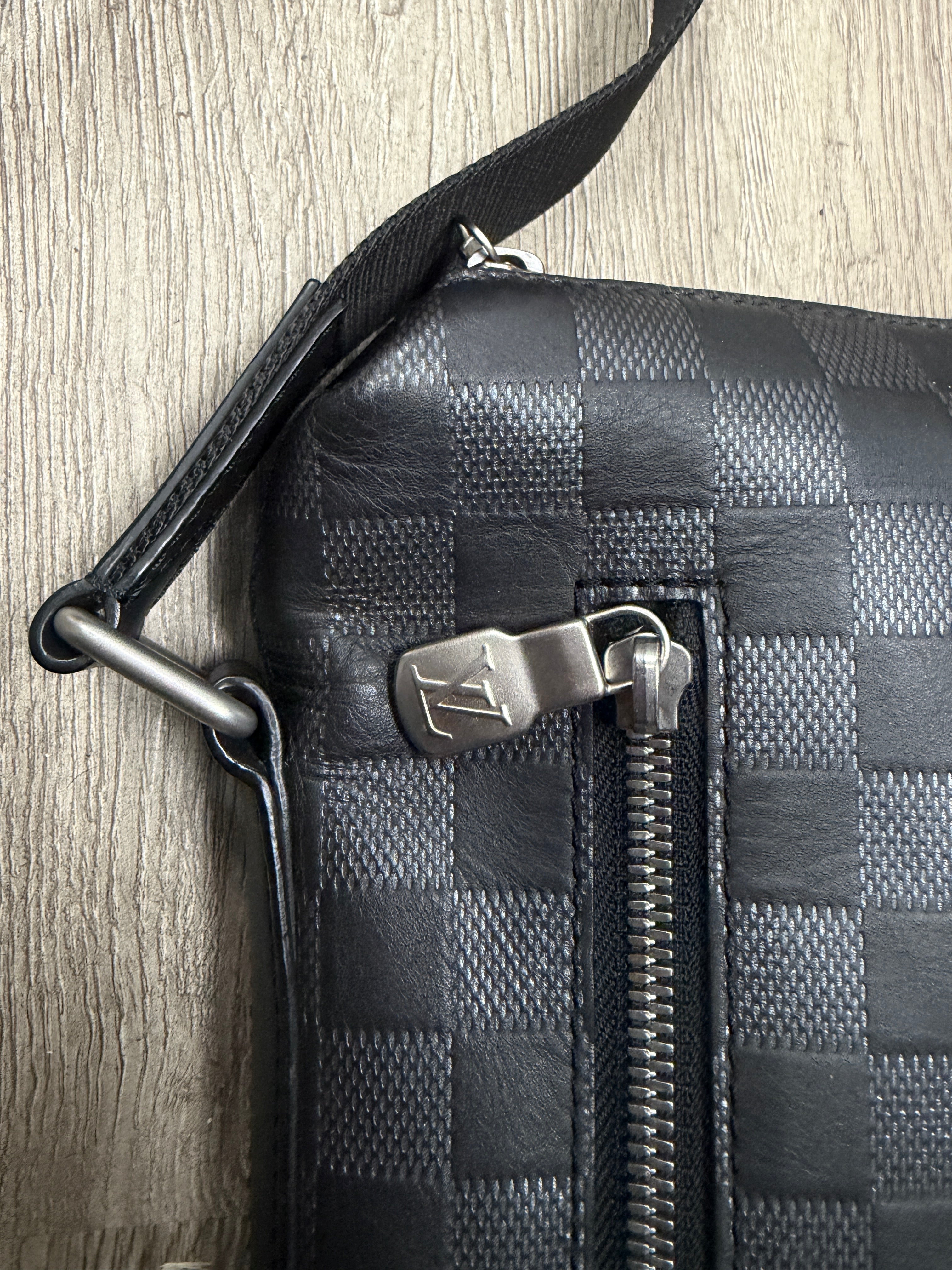 Louis Vuitton Infini Discovery Damier Side Bag