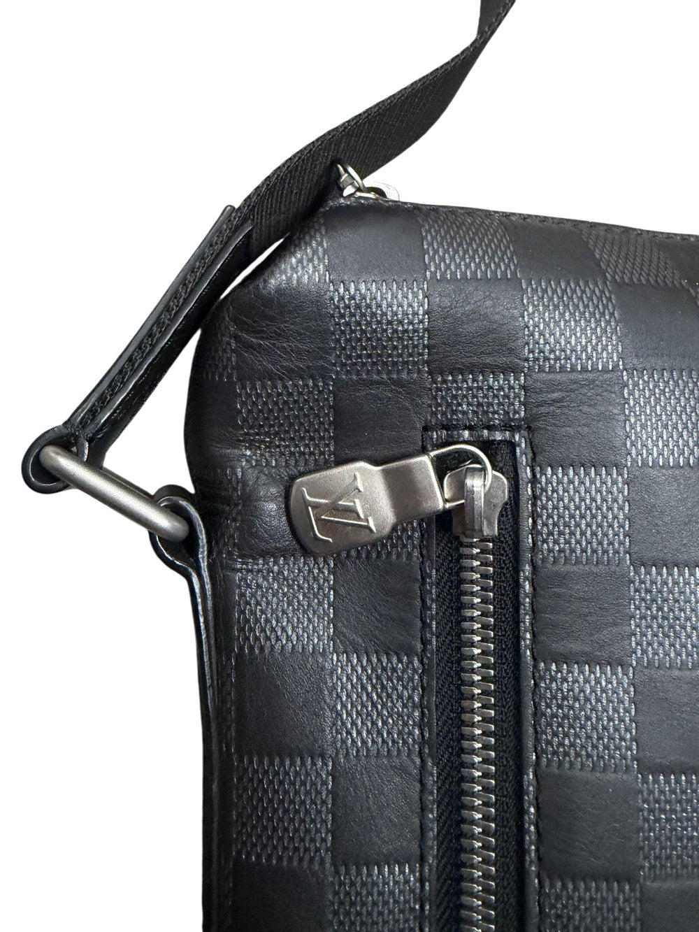 Louis Vuitton Infini Discovery Damier Black Side Bag