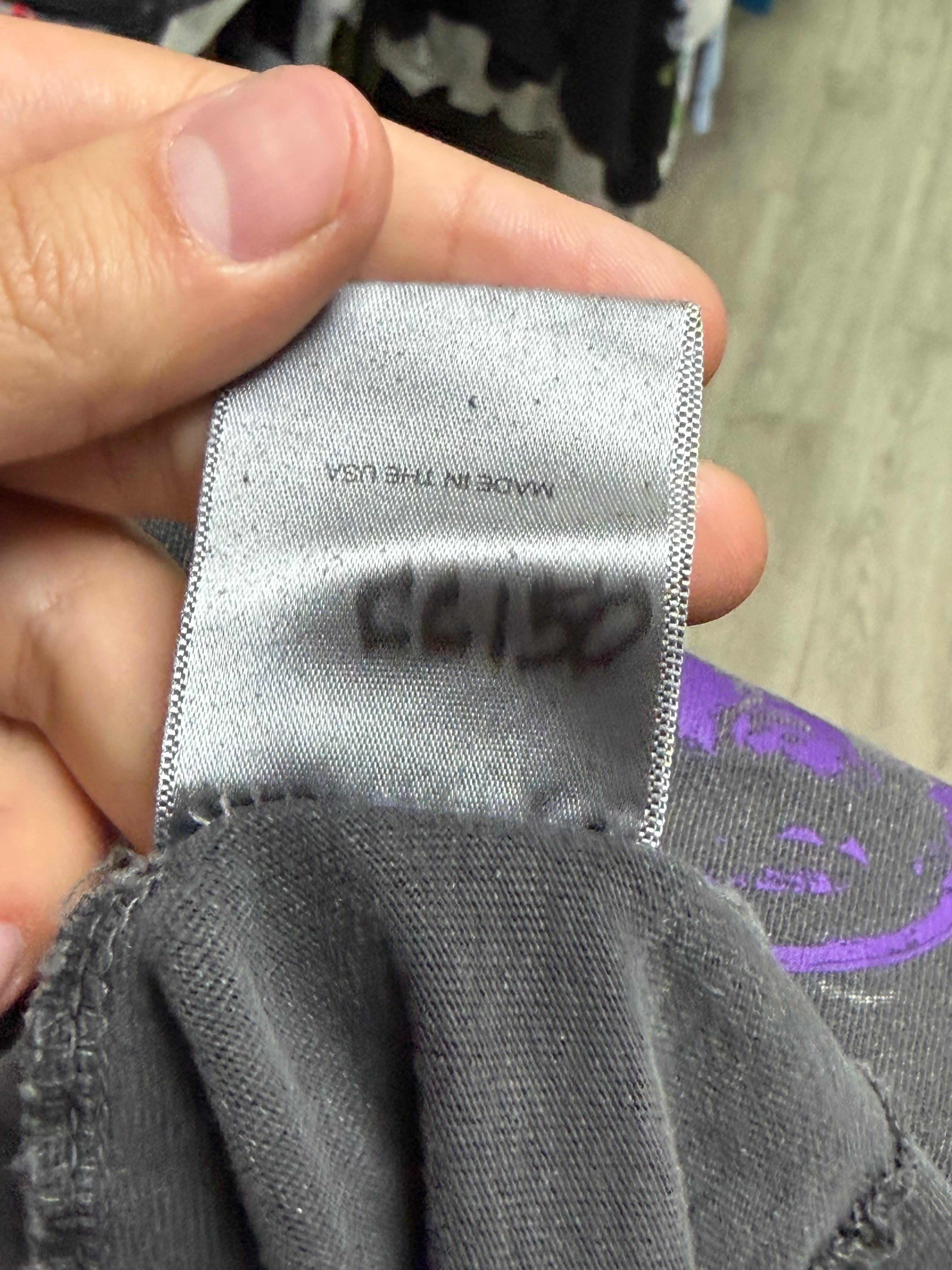 ENFANTS RICHES DÉPRIMÉS Black Bathroom LS Tee