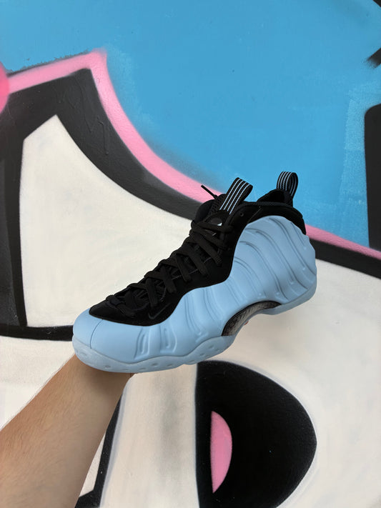 Nike Foamposite Psychic Blue Sneakers