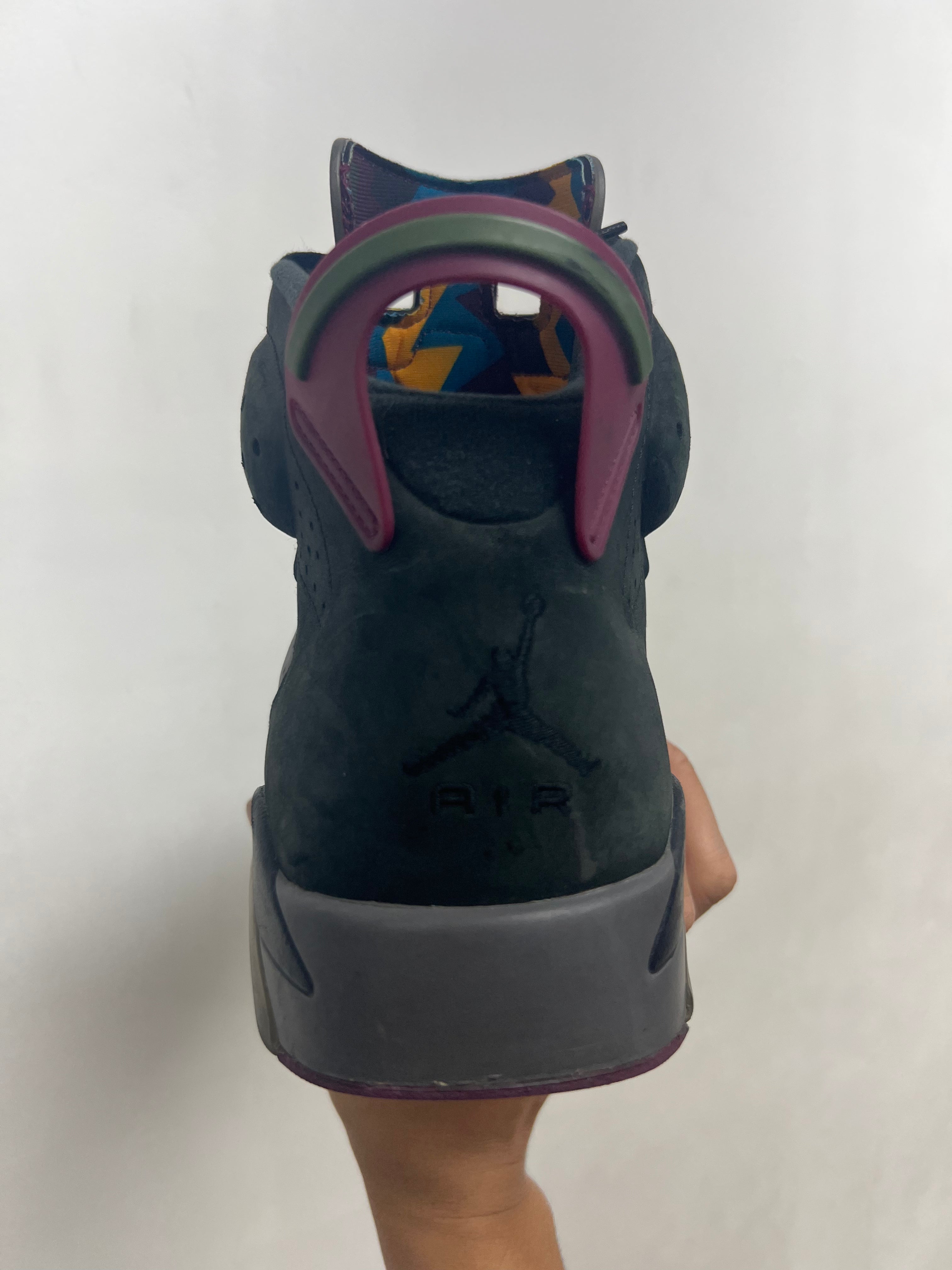 Jordan 6 Bordeaux Sneakers