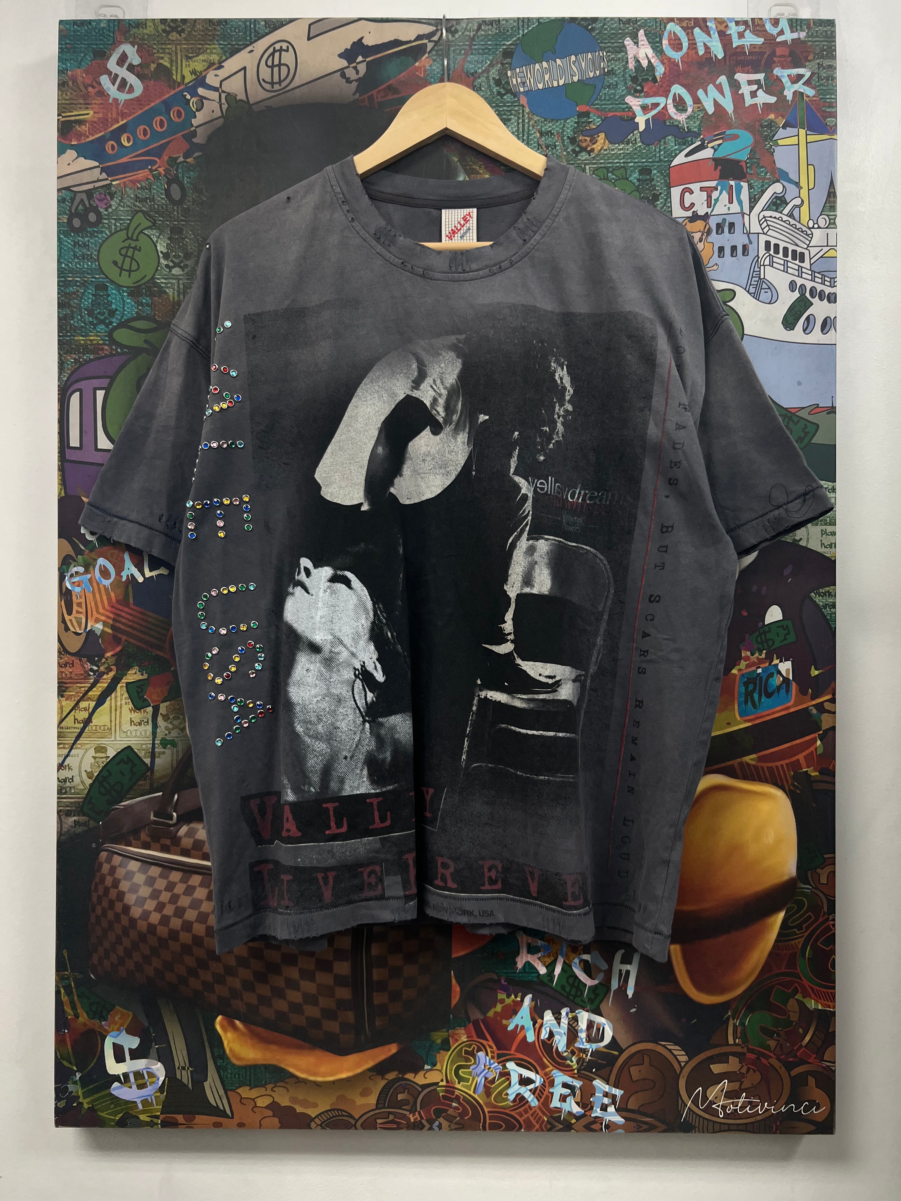 Vale Grey Solo Rhinestone Tee