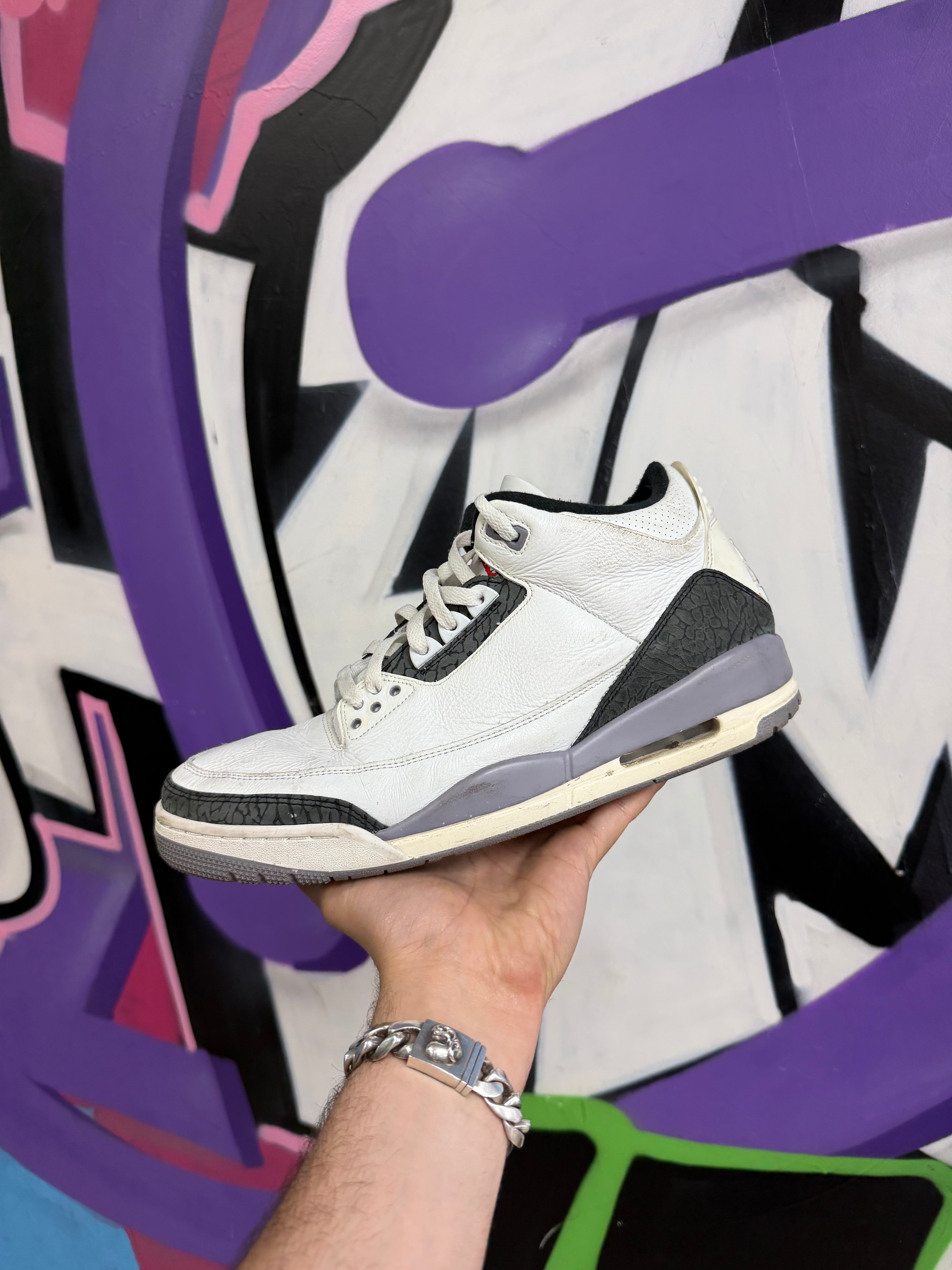 Nike Jordan 3 Grey Cement Sneakers