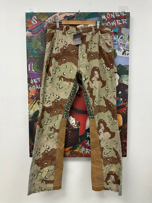 Gallery Dept Flare Jeans Khaki Camo Used 34 N/A