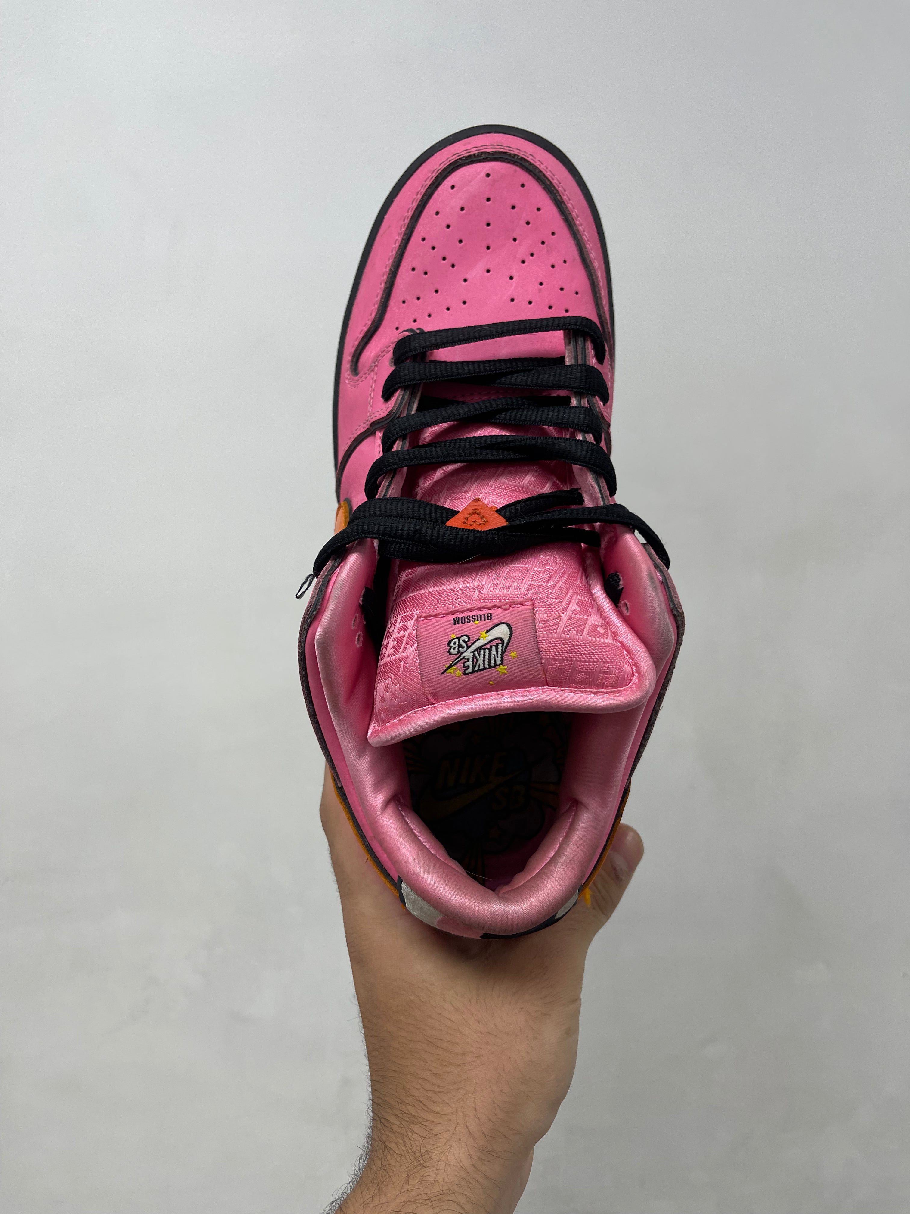 Nike SB Dunk Low Powerpuff Blossom Sneakers