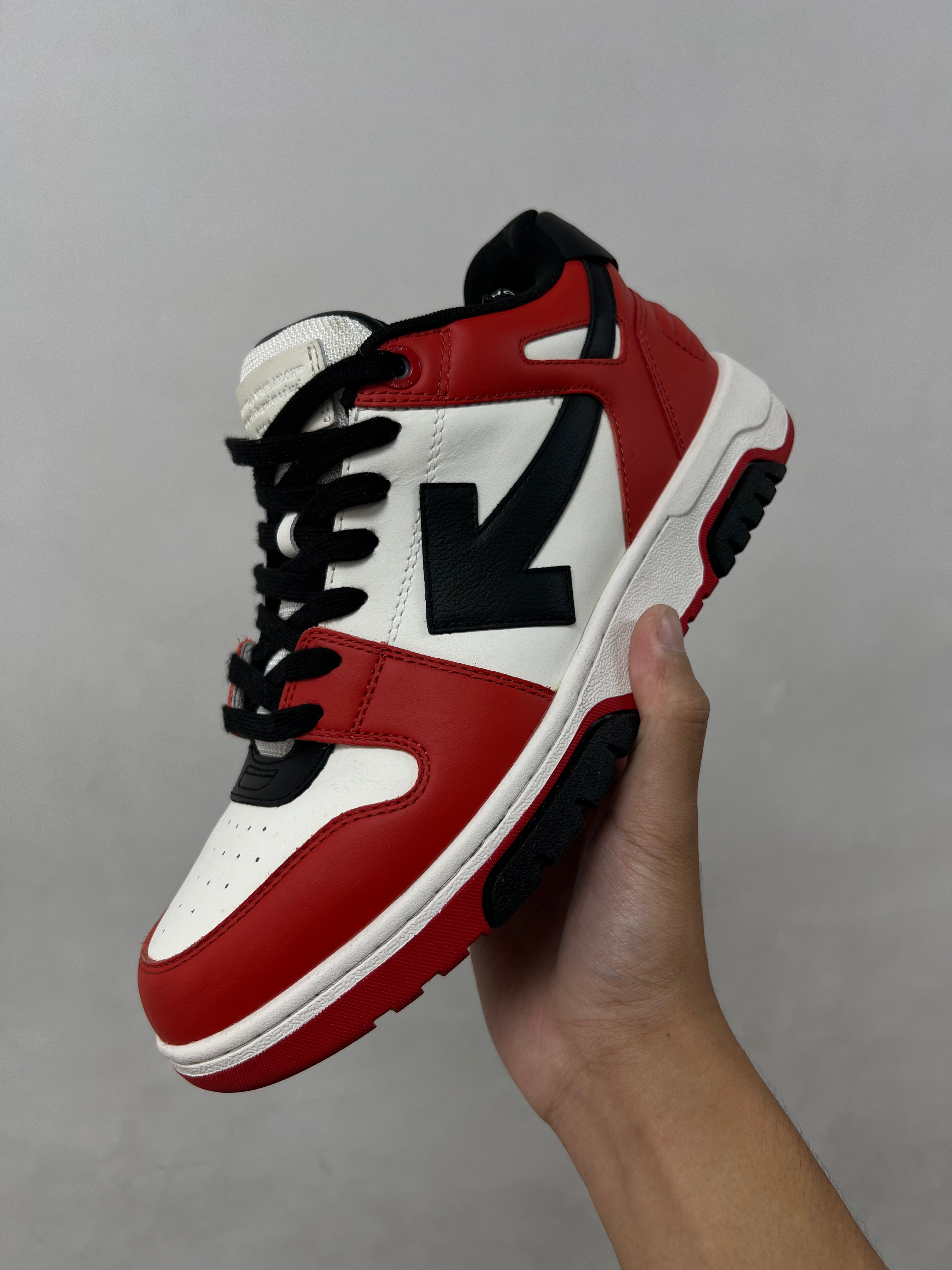 Off White Chicago Out Of Office Low Sneakers