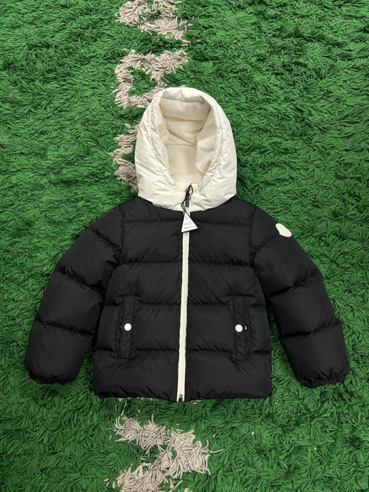 Moncler Puffer Jacket Black White Used 3 Anni N/A