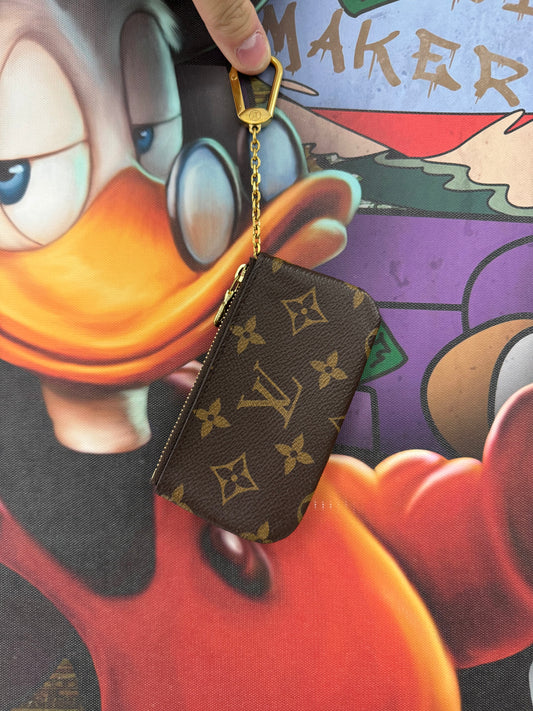 LV Coin Pouch  Used os N/A