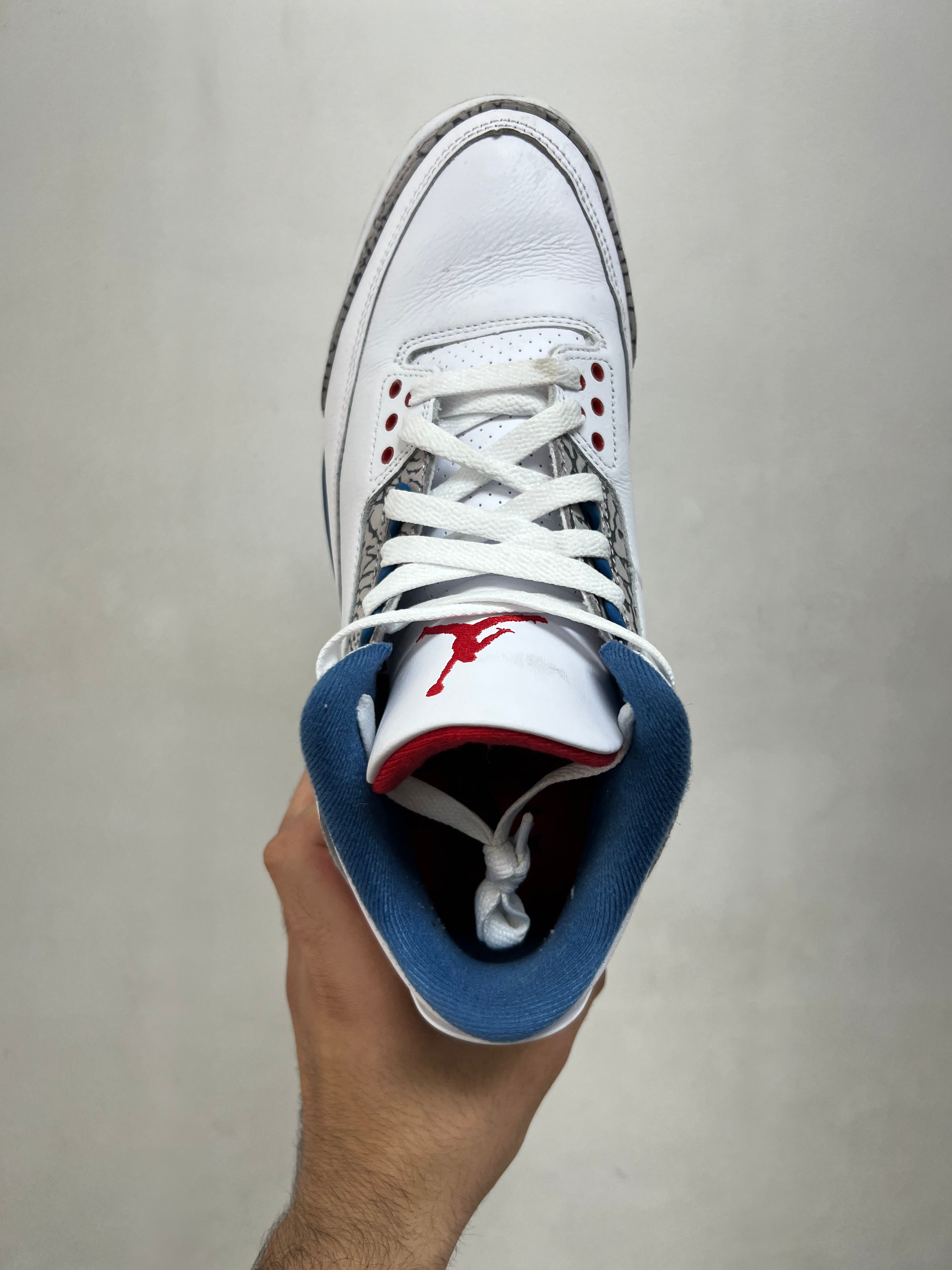 Jordan 3 True Blue Sneakers