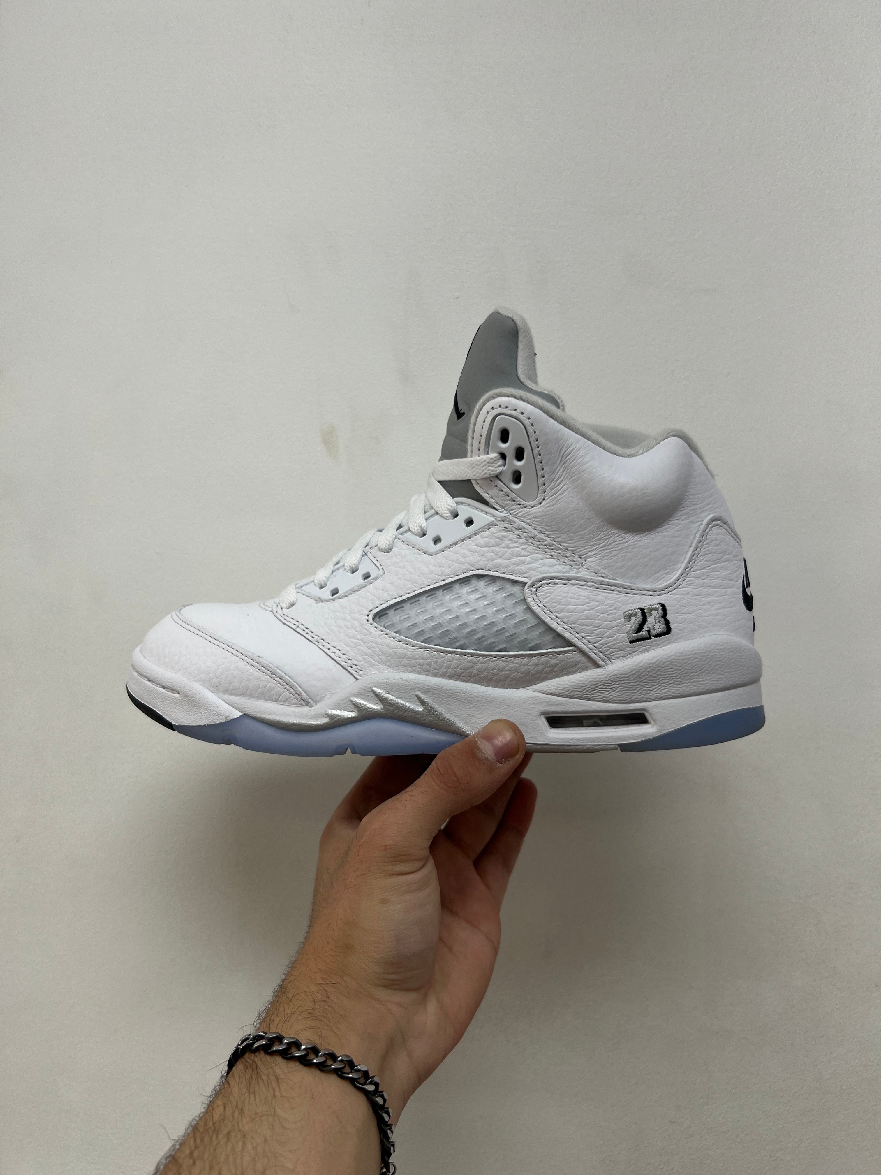 Jordan 5 White Metallic (No Insoles) Sneakers
