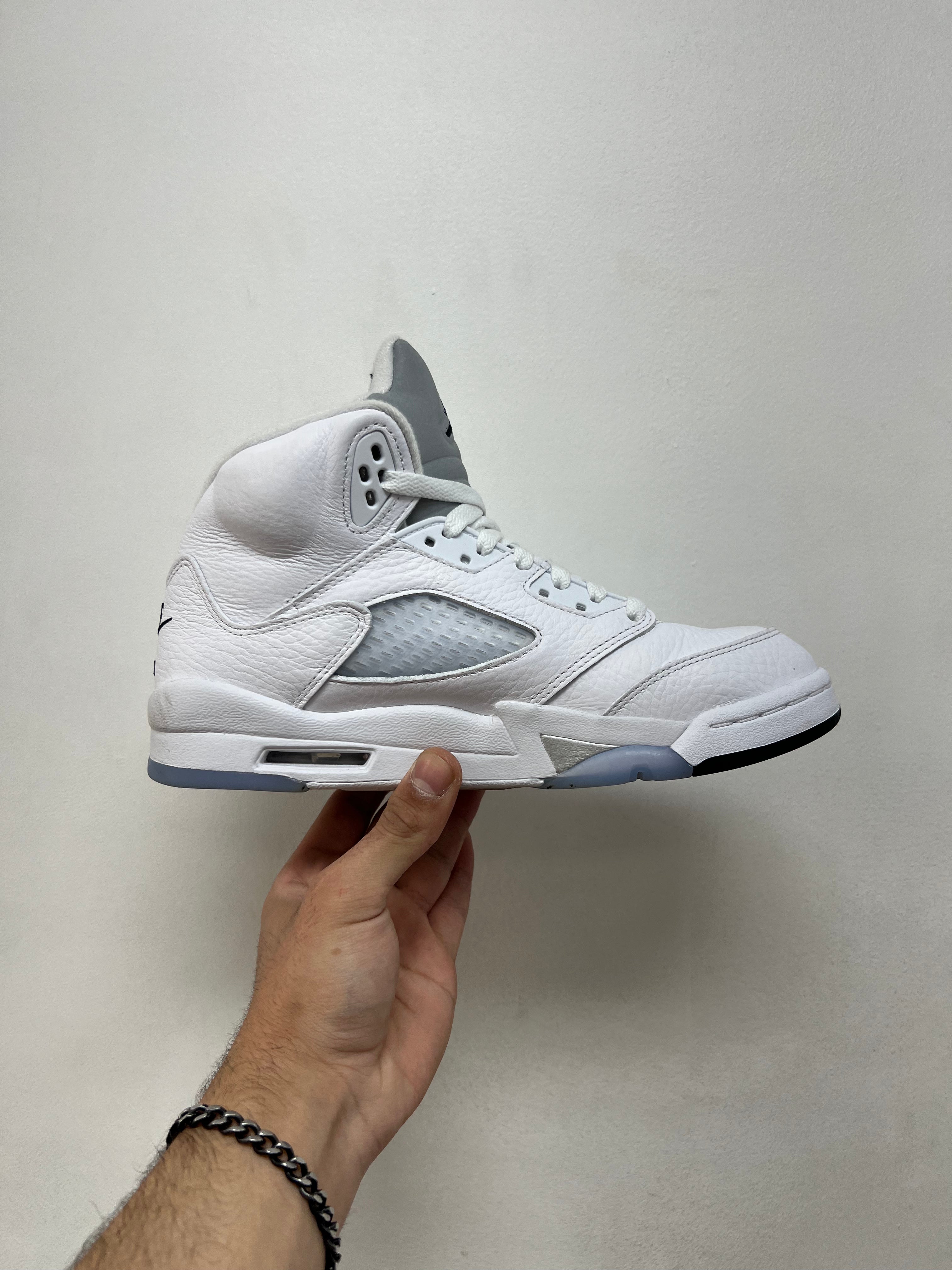 Jordan 5 White Metallic (No Insoles) Sneakers