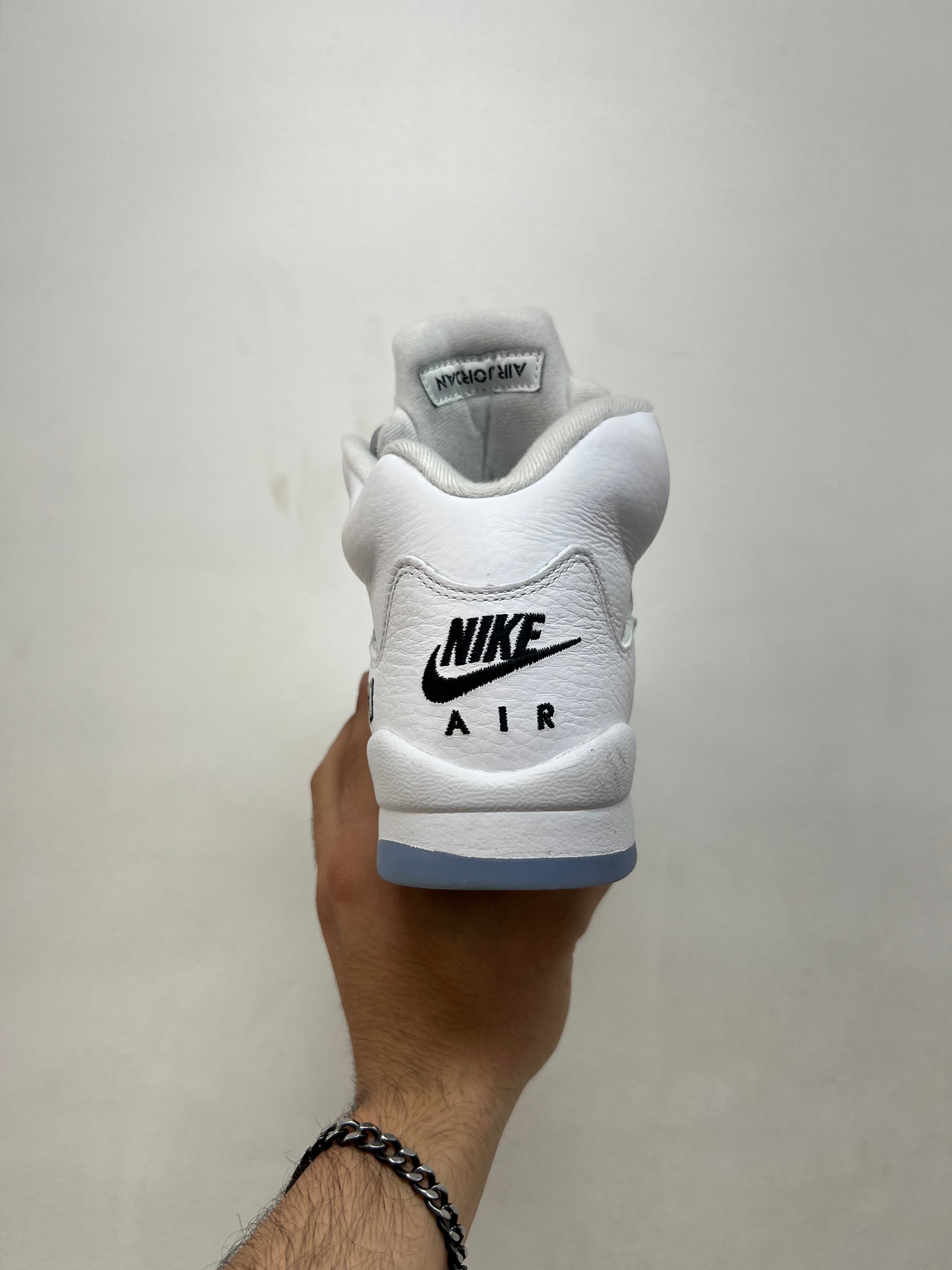 Jordan 5 White Metallic (No Insoles) Sneakers
