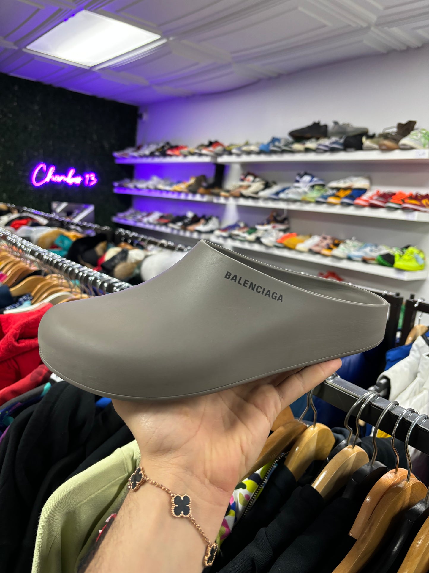 Balenciaga grey Slipper Used 7